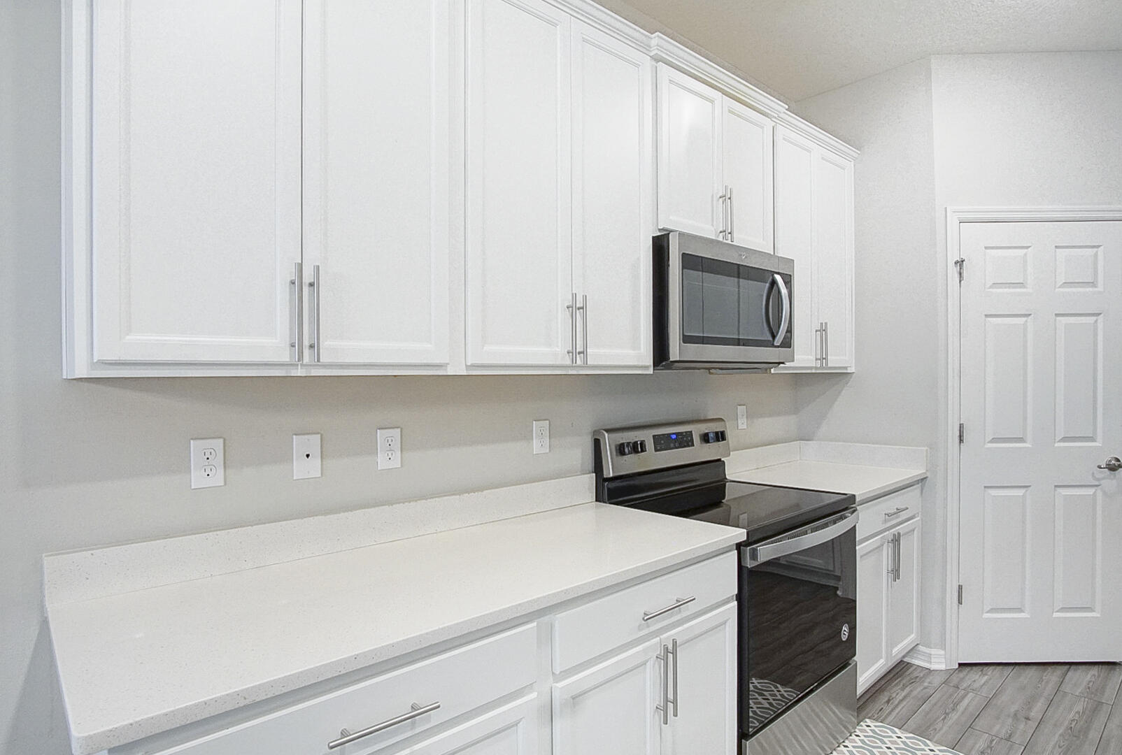 1033 SW Mccracken Avenue