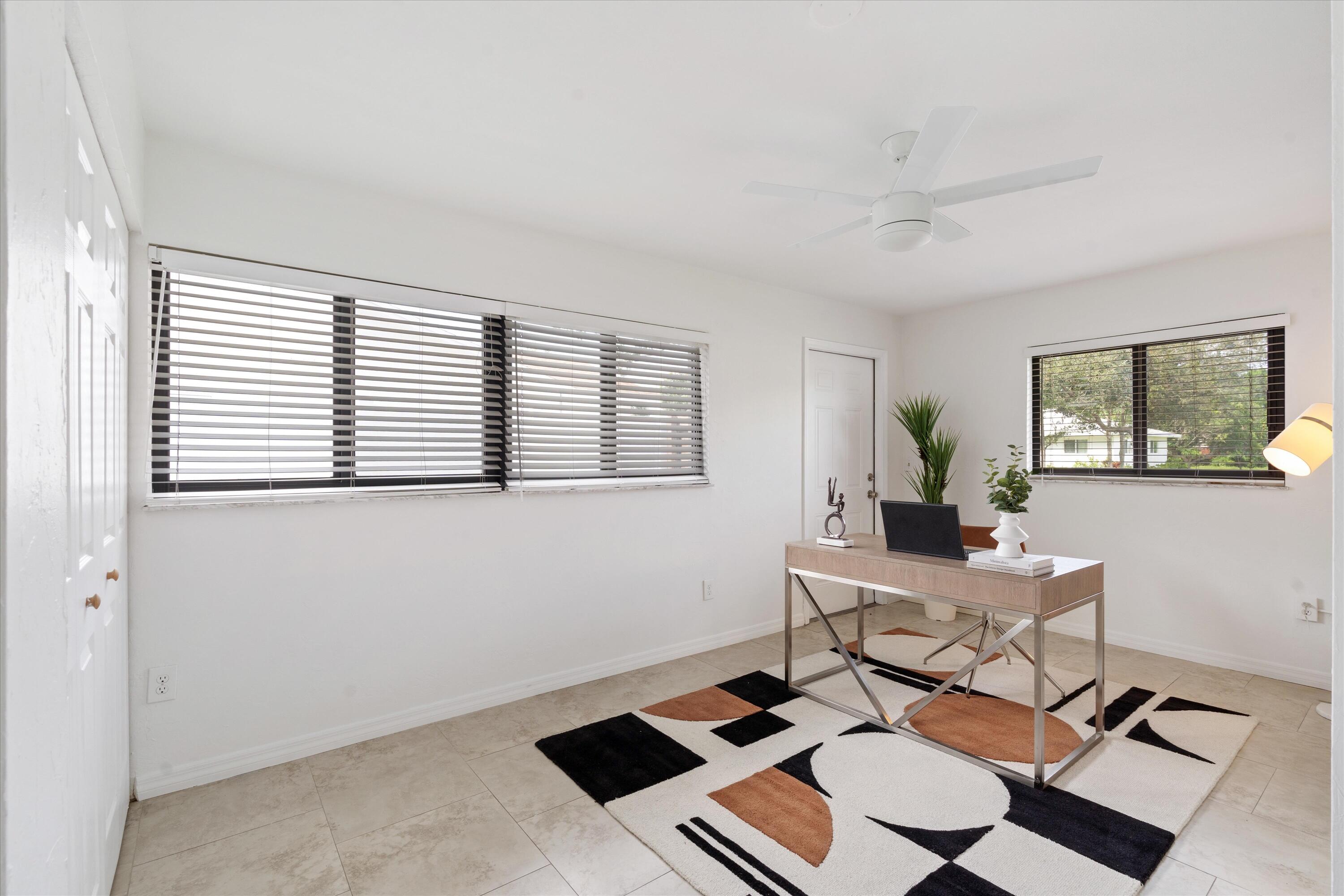 6 W Windsor Road W