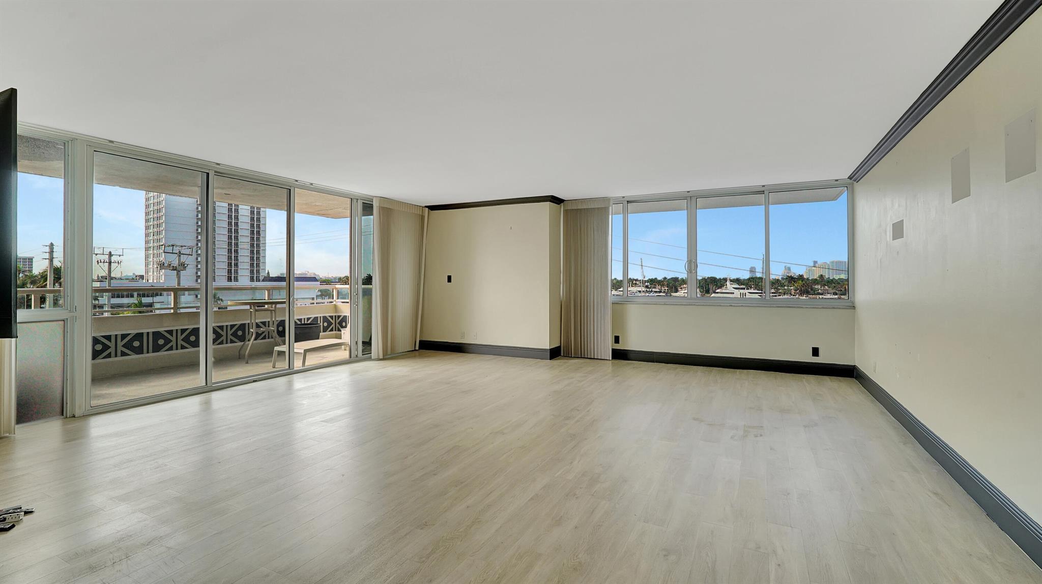 545 S Beach Boulevard 403