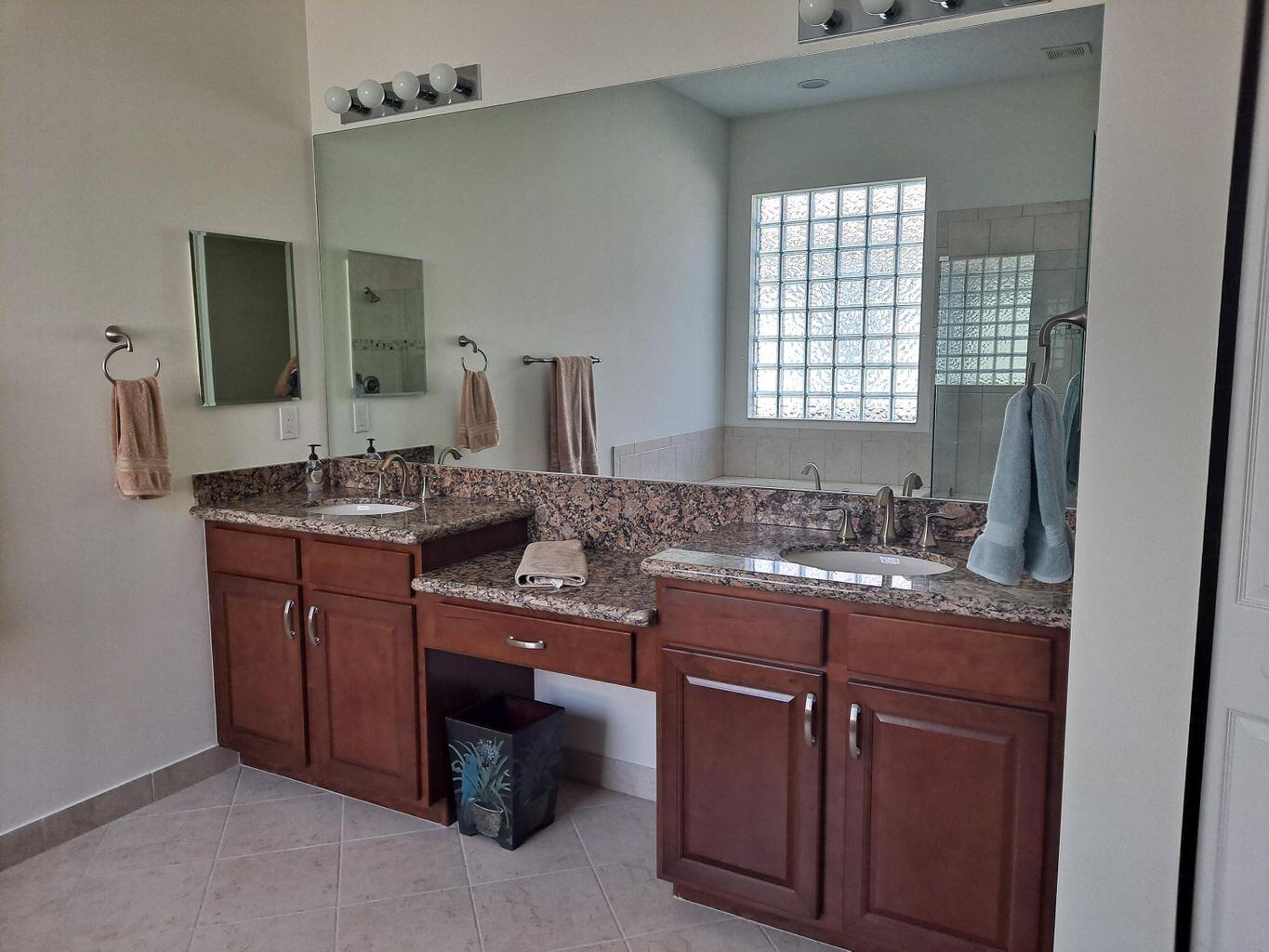 9464 Isles Cay Drive