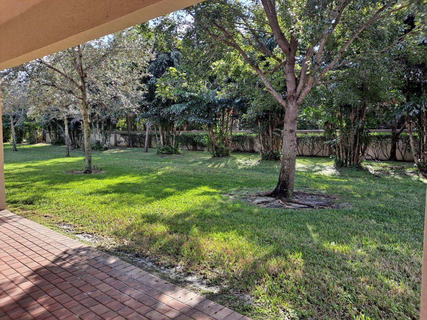 9464 Isles Cay Drive