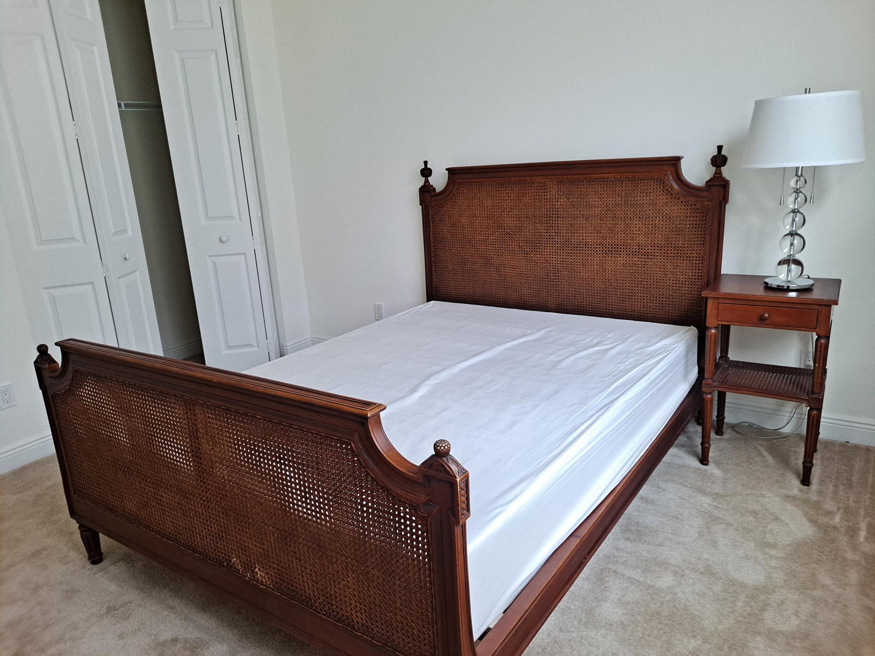 9464 Isles Cay Drive