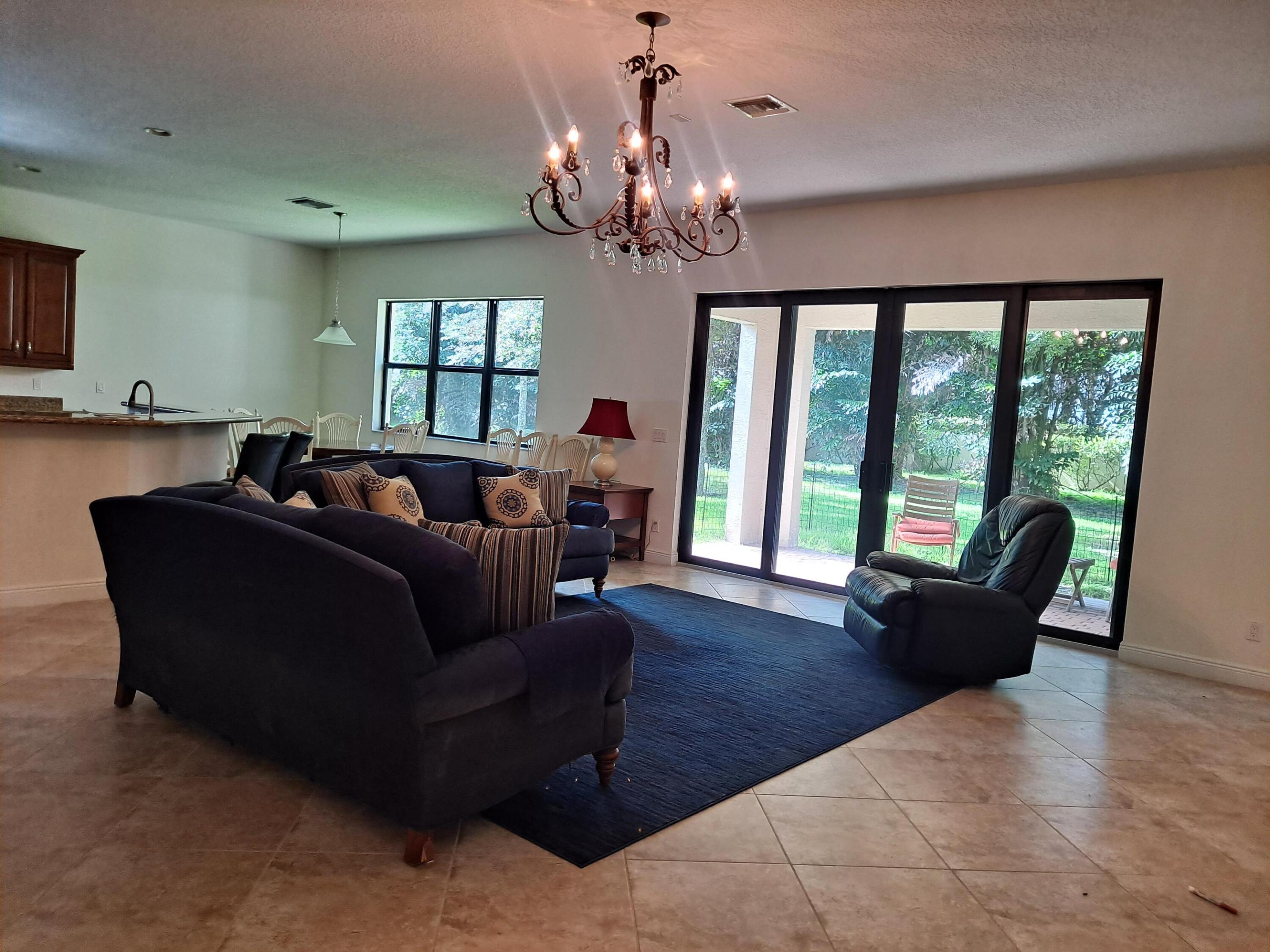 9464 Isles Cay Drive