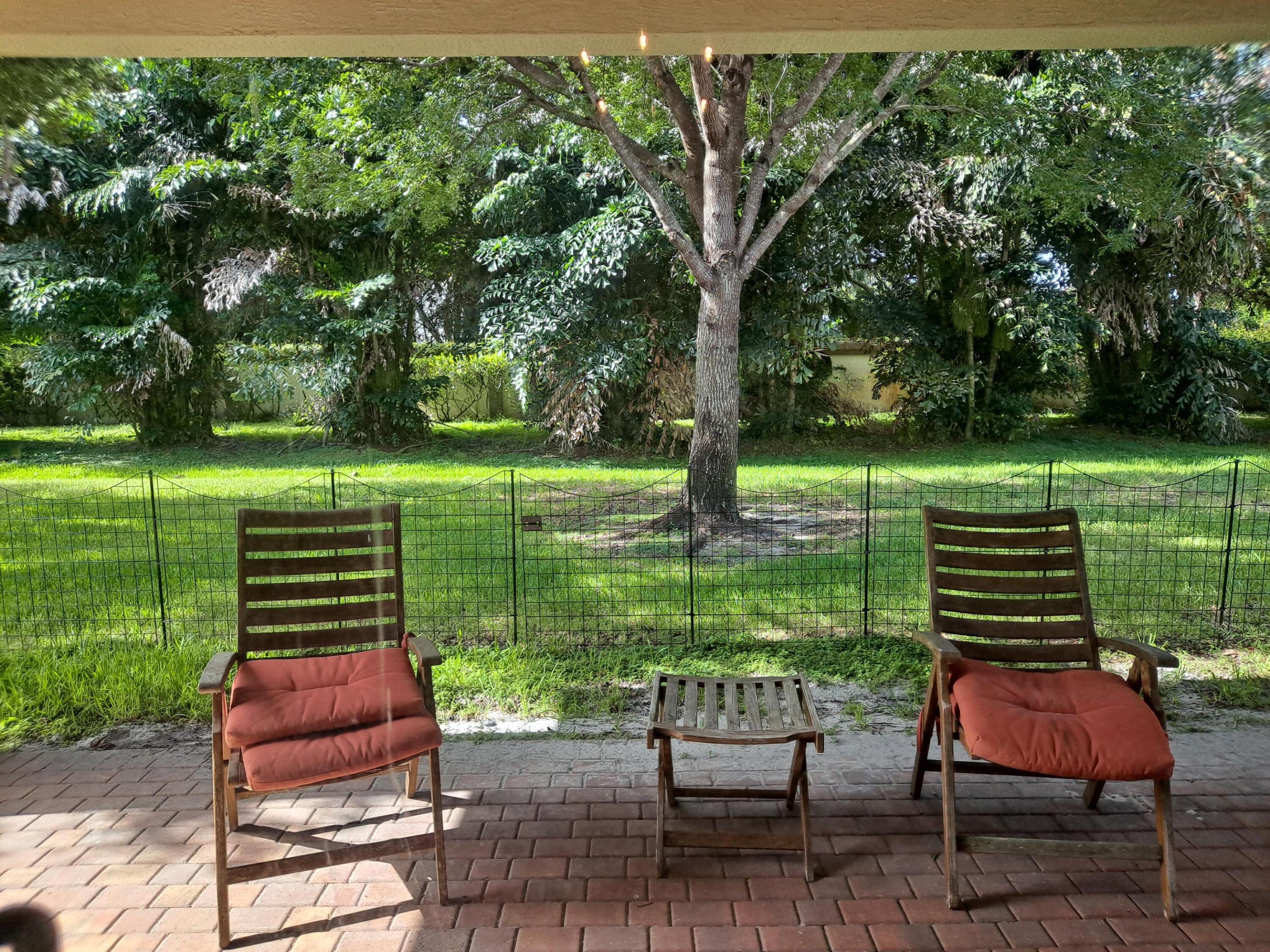 9464 Isles Cay Drive