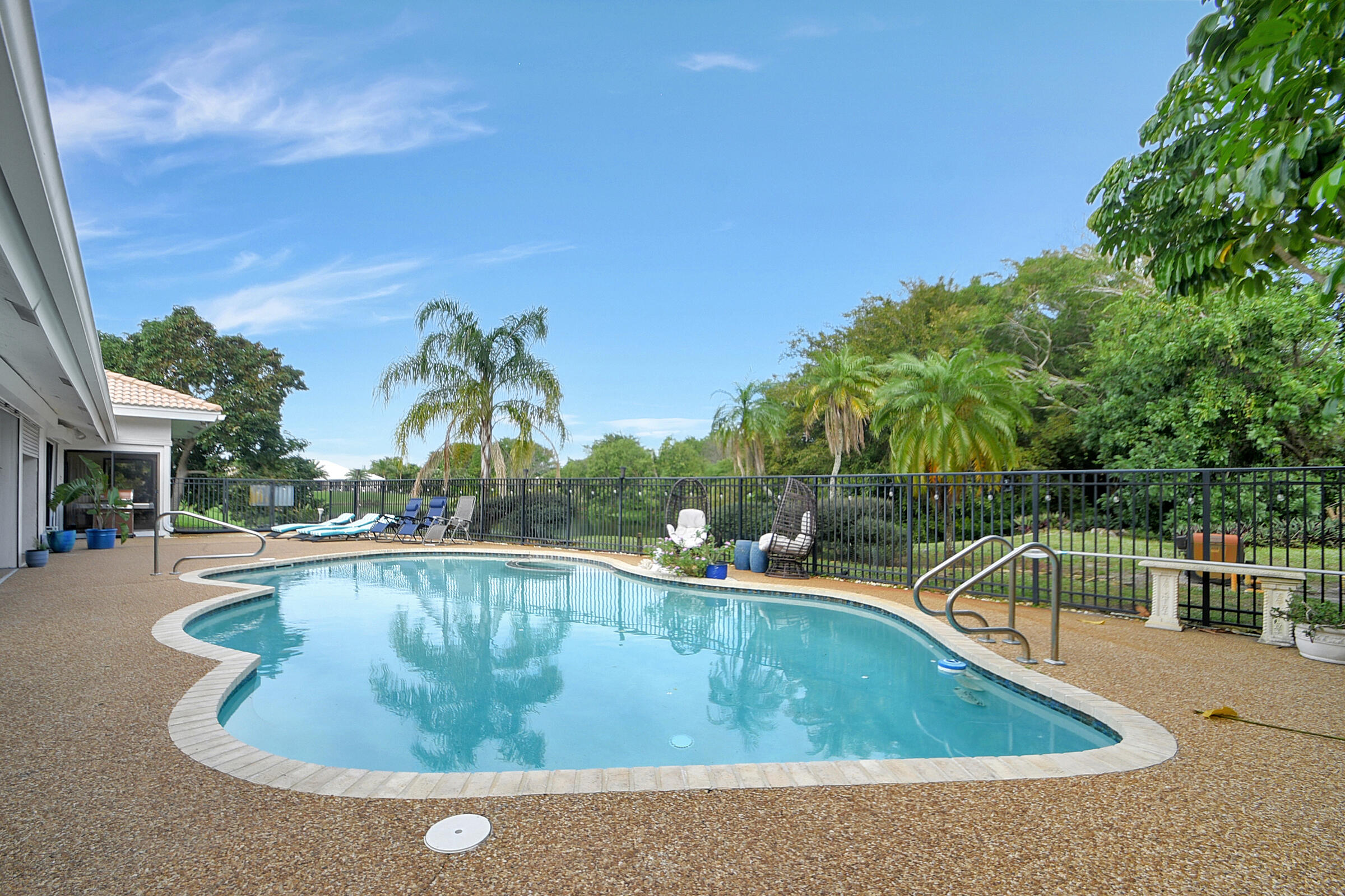 3553 Pine Lake Court