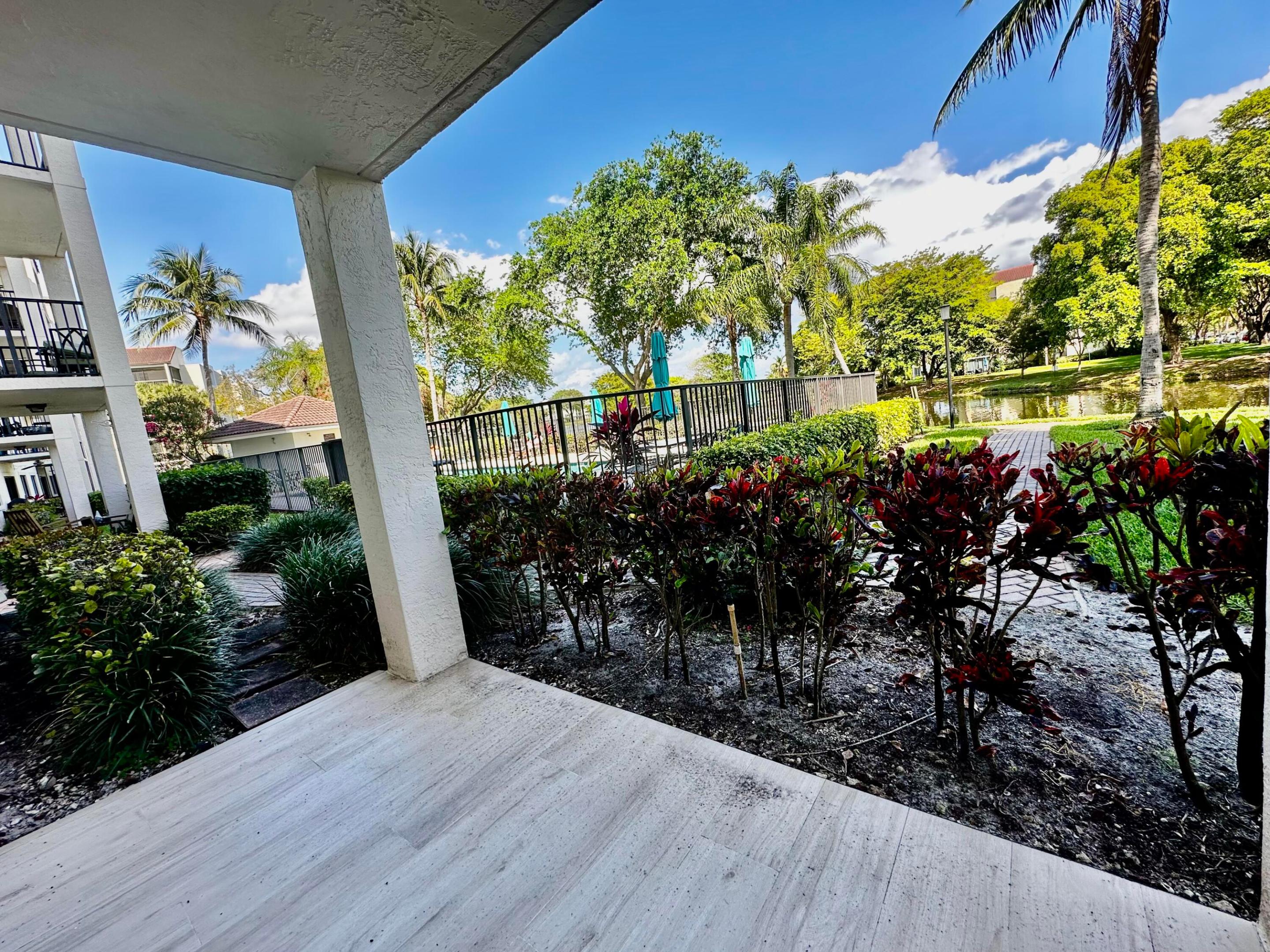 2105 Lavers Circle 106