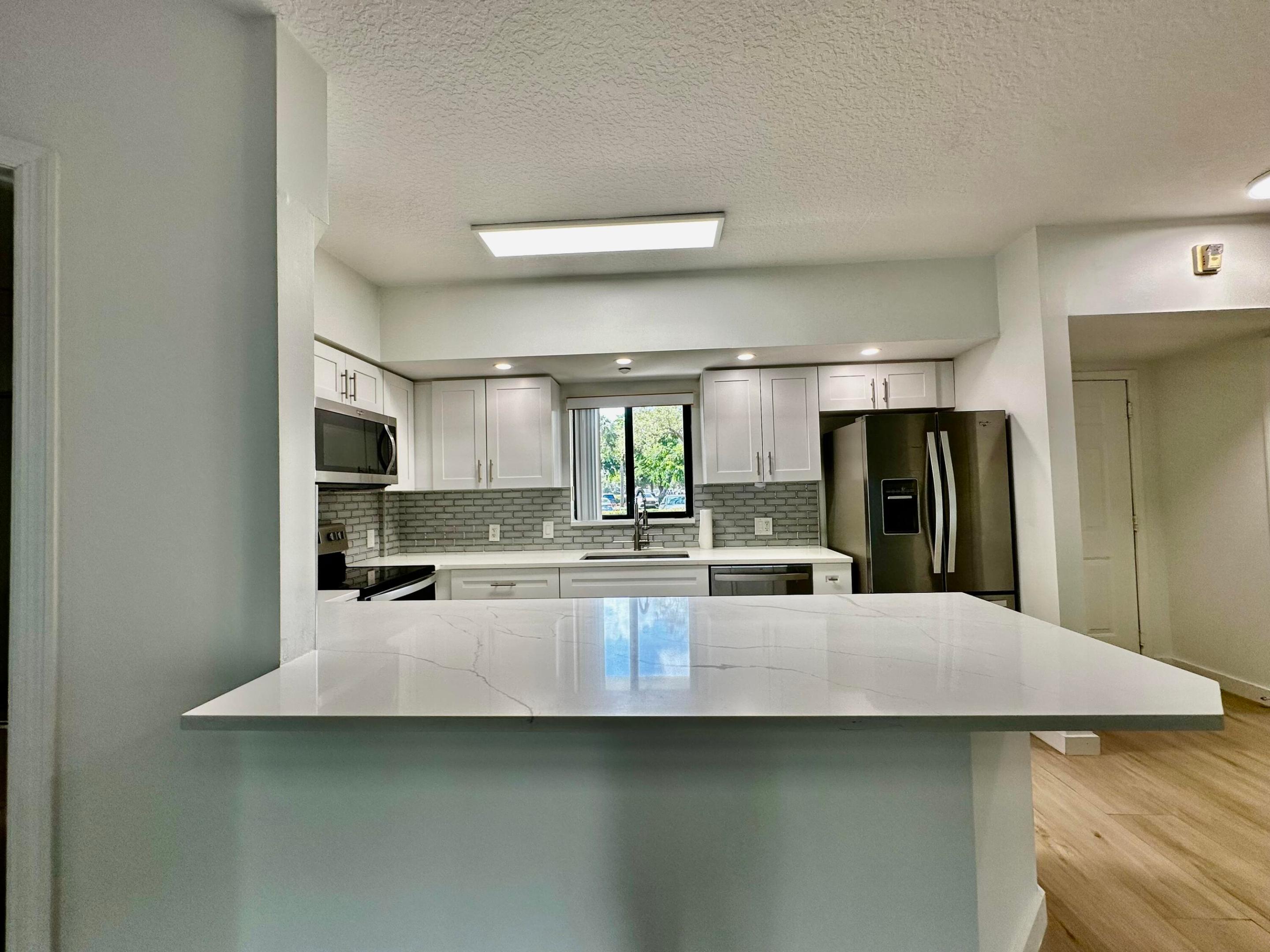 2105 Lavers Circle 106