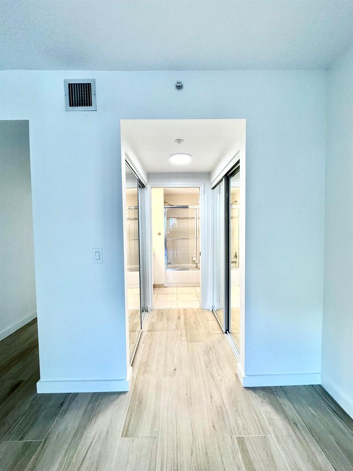 2105 Lavers Circle 106