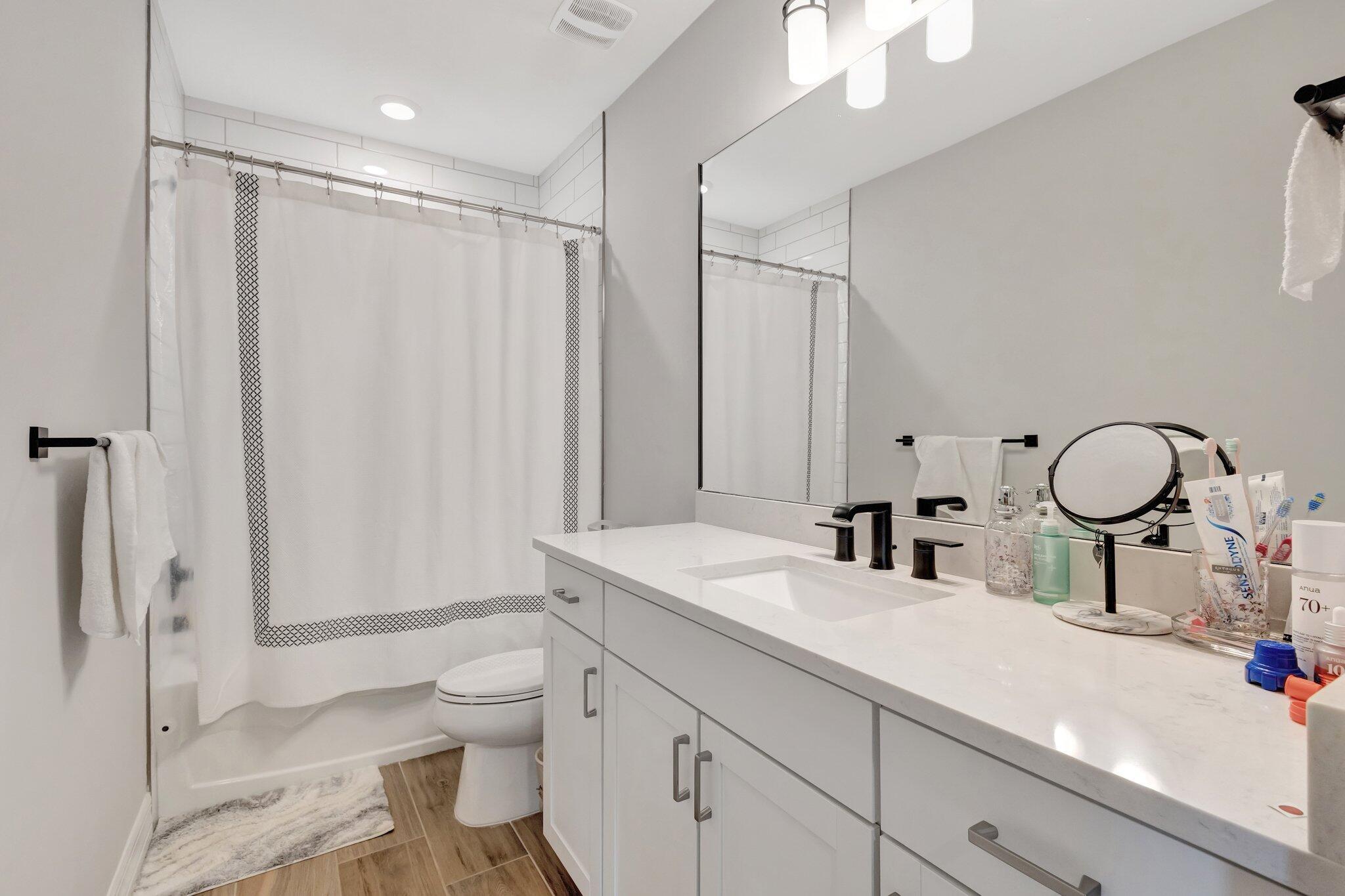 5322 Yellow Water Lily Court