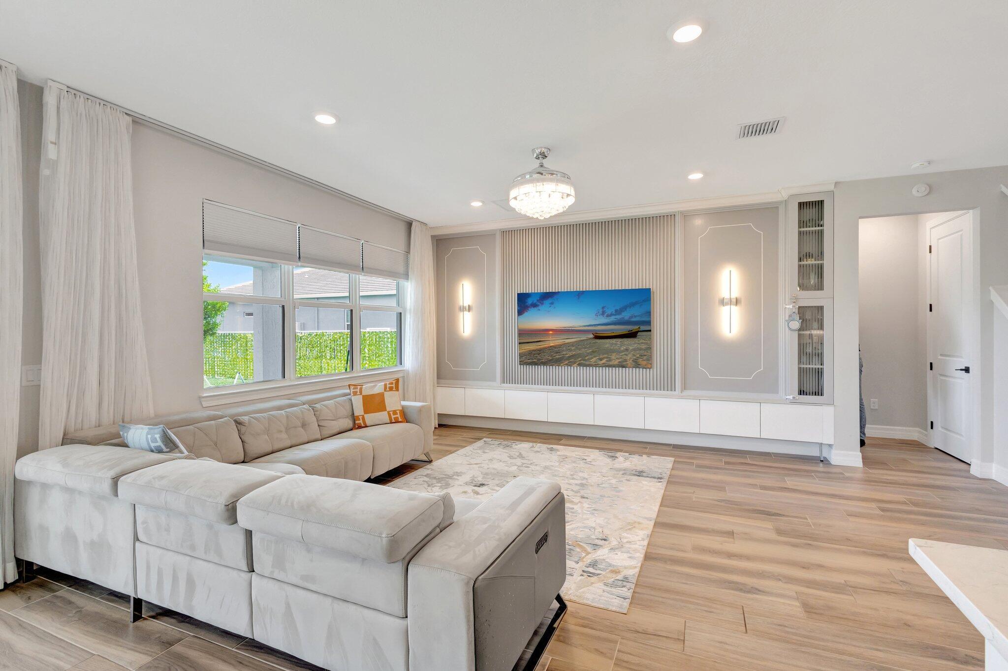 5322 Yellow Water Lily Court