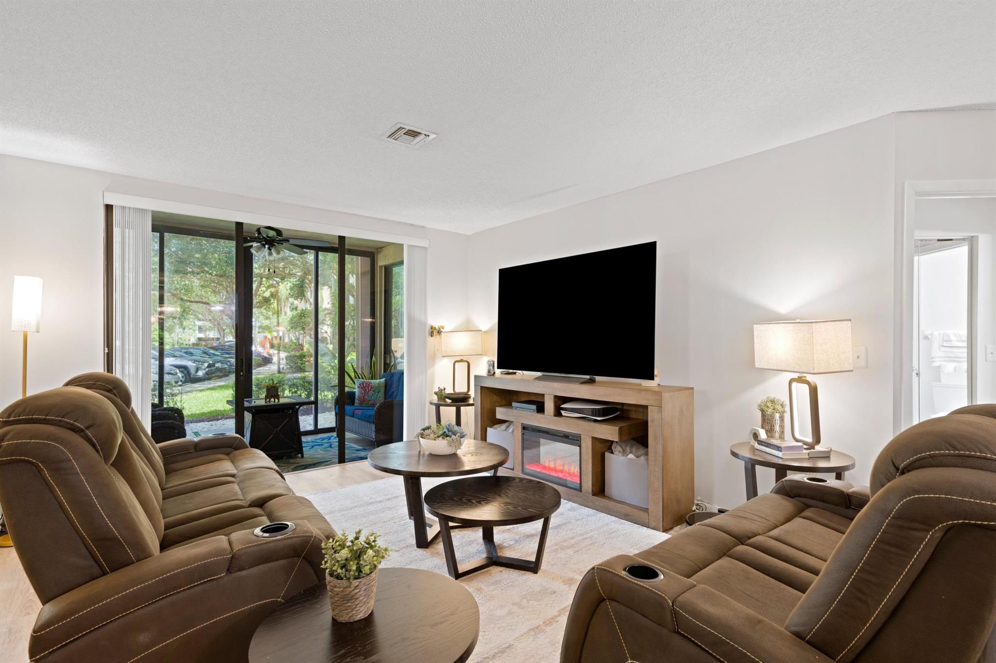 4300 NW 30th Street 142