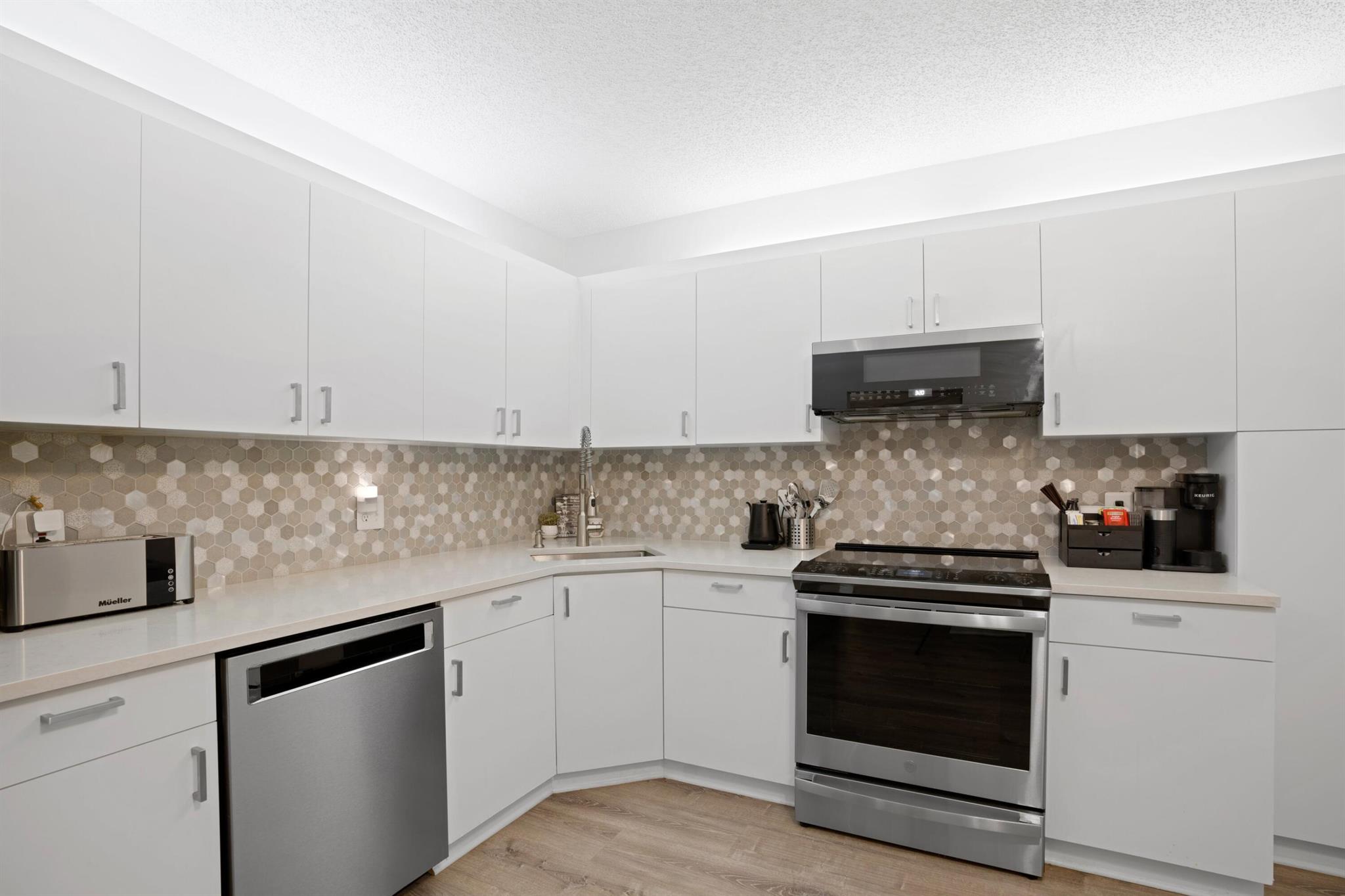 4300 NW 30th Street 142