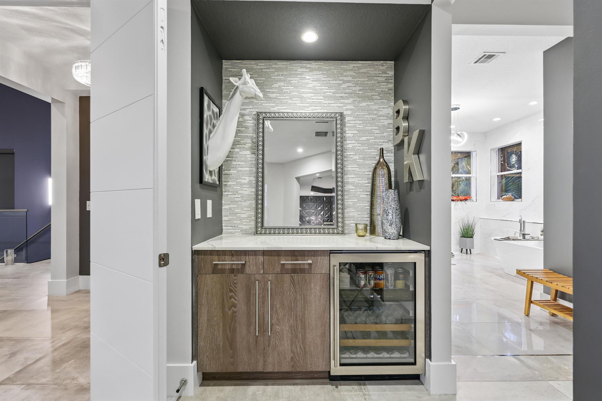 9341 Nugent Trail
