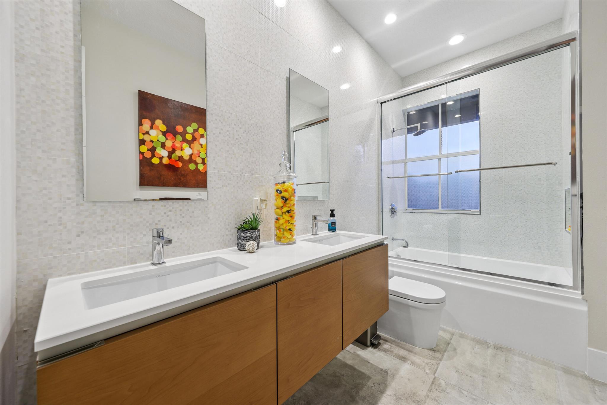 9341 Nugent Trail
