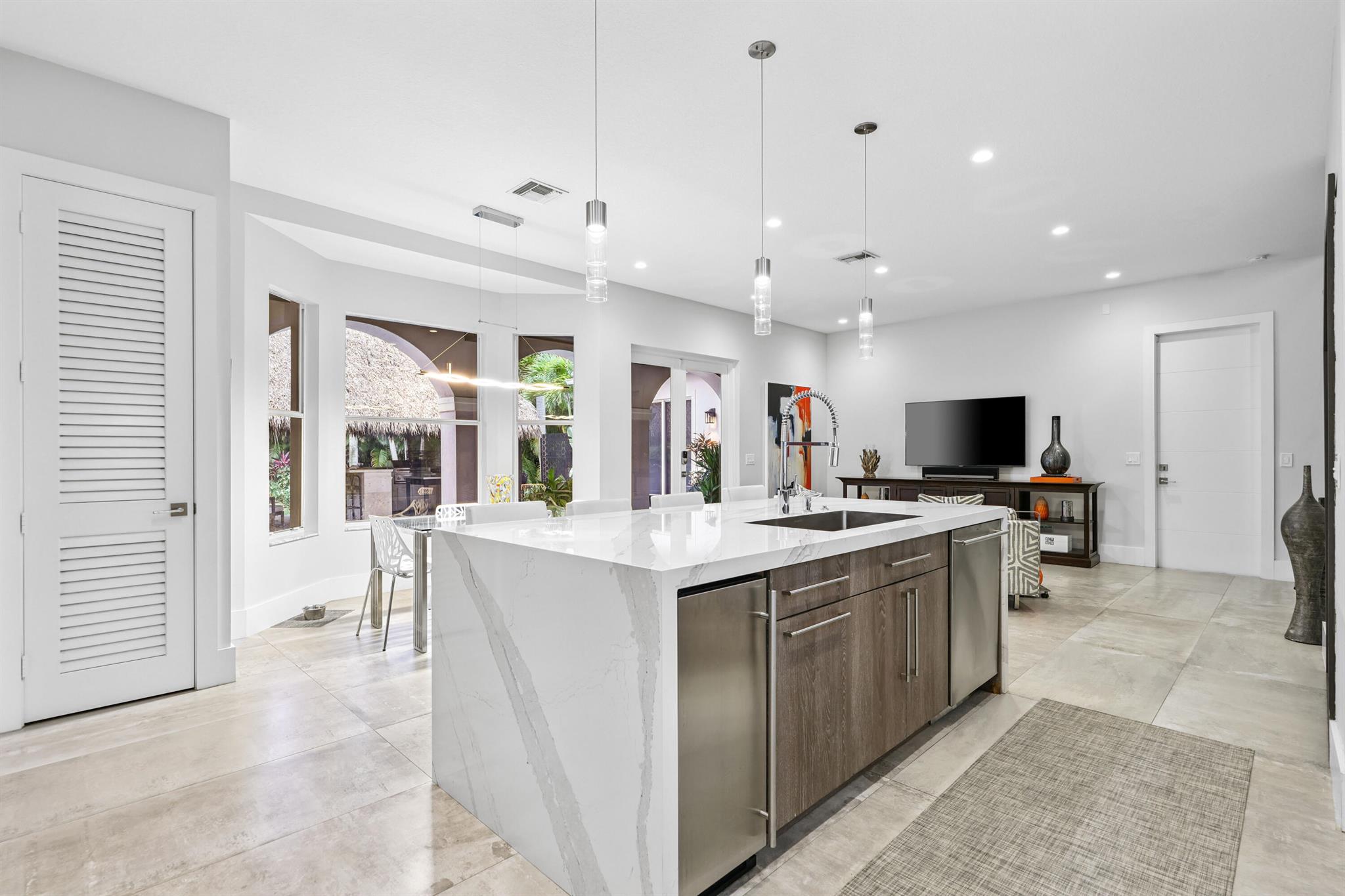 9341 Nugent Trail