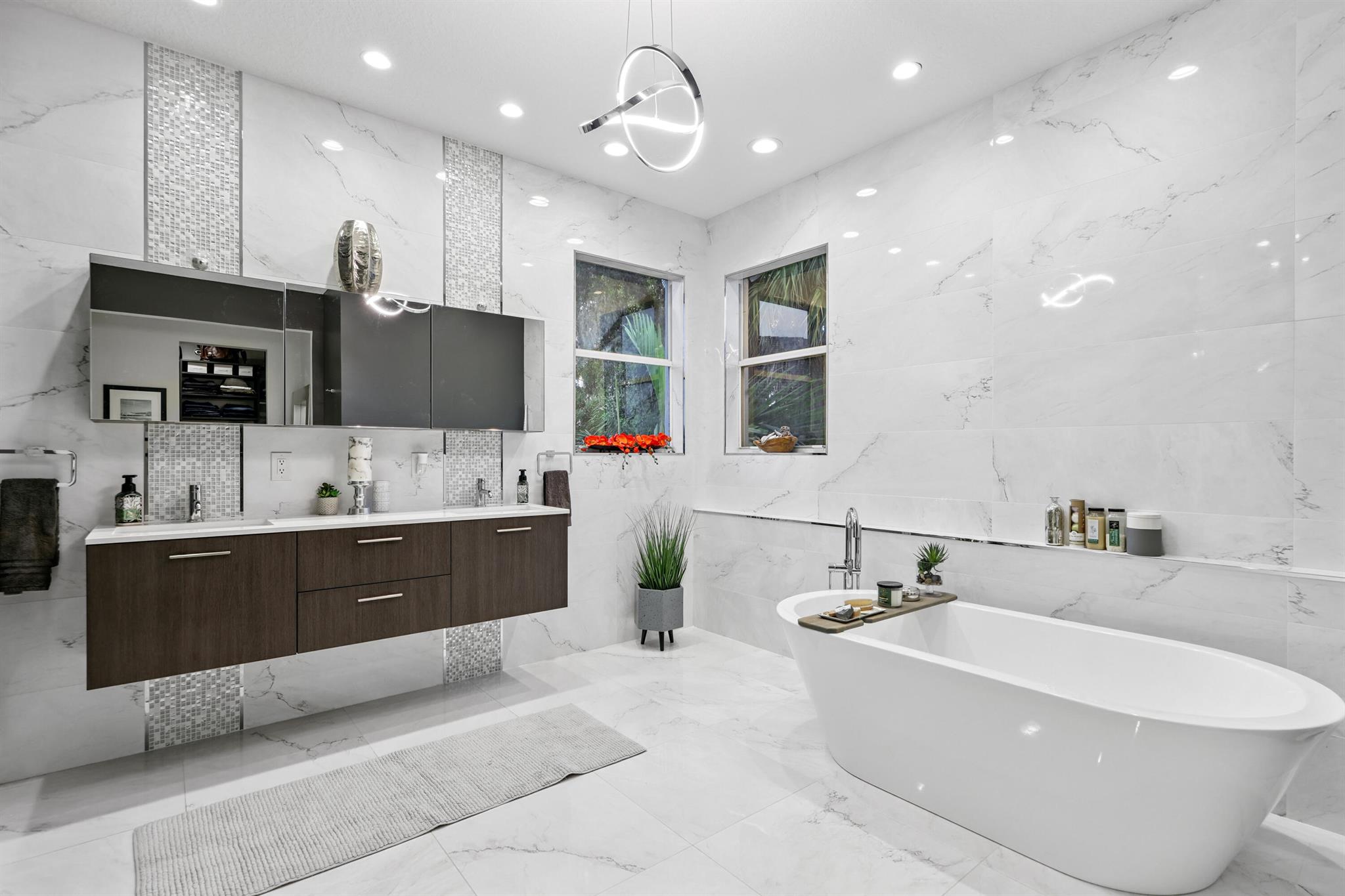 9341 Nugent Trail