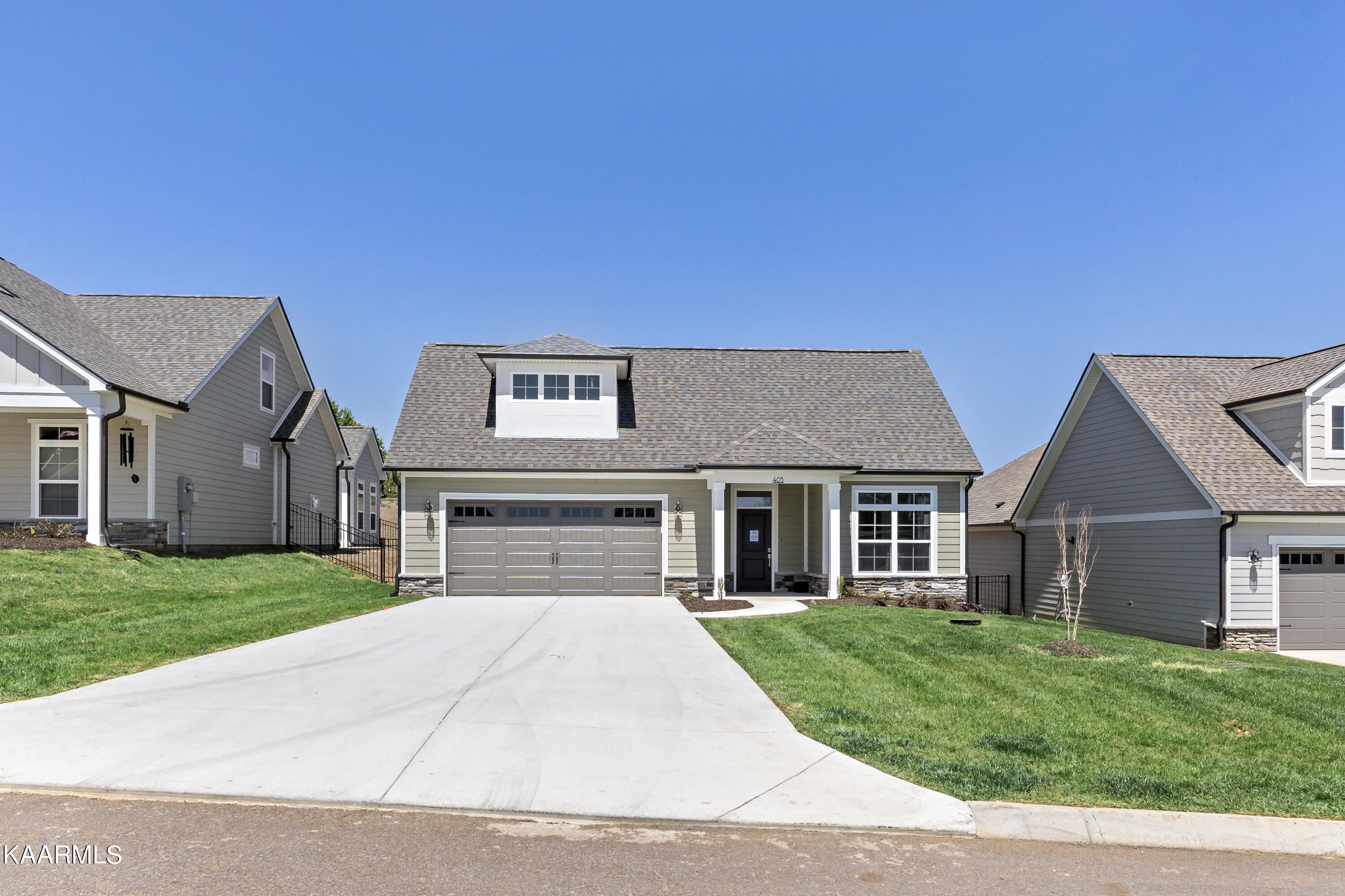 405 Sycamore Place