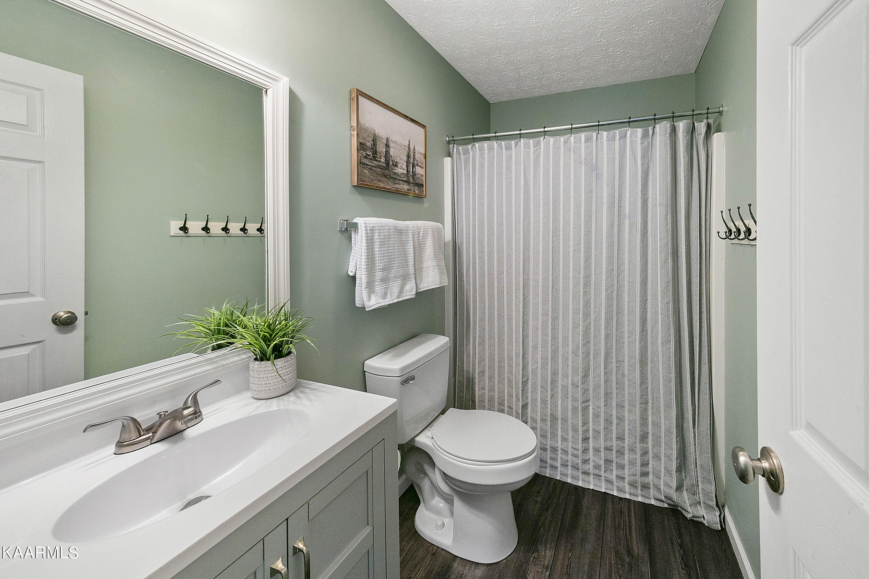 8922 Natures Pond Way