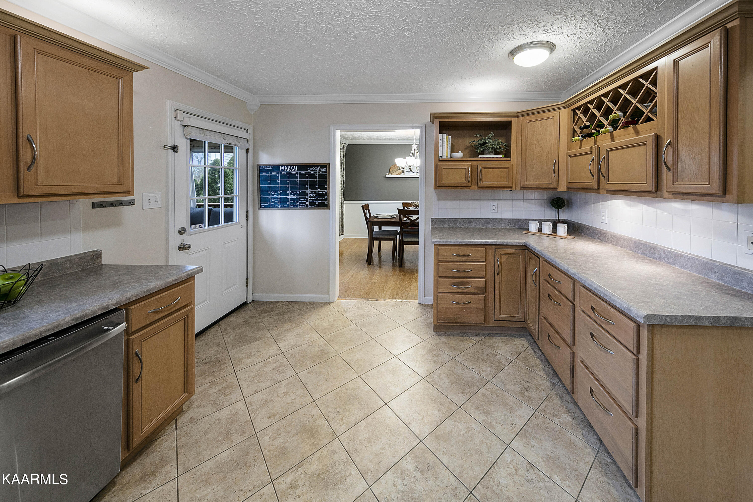 8922 Natures Pond Way