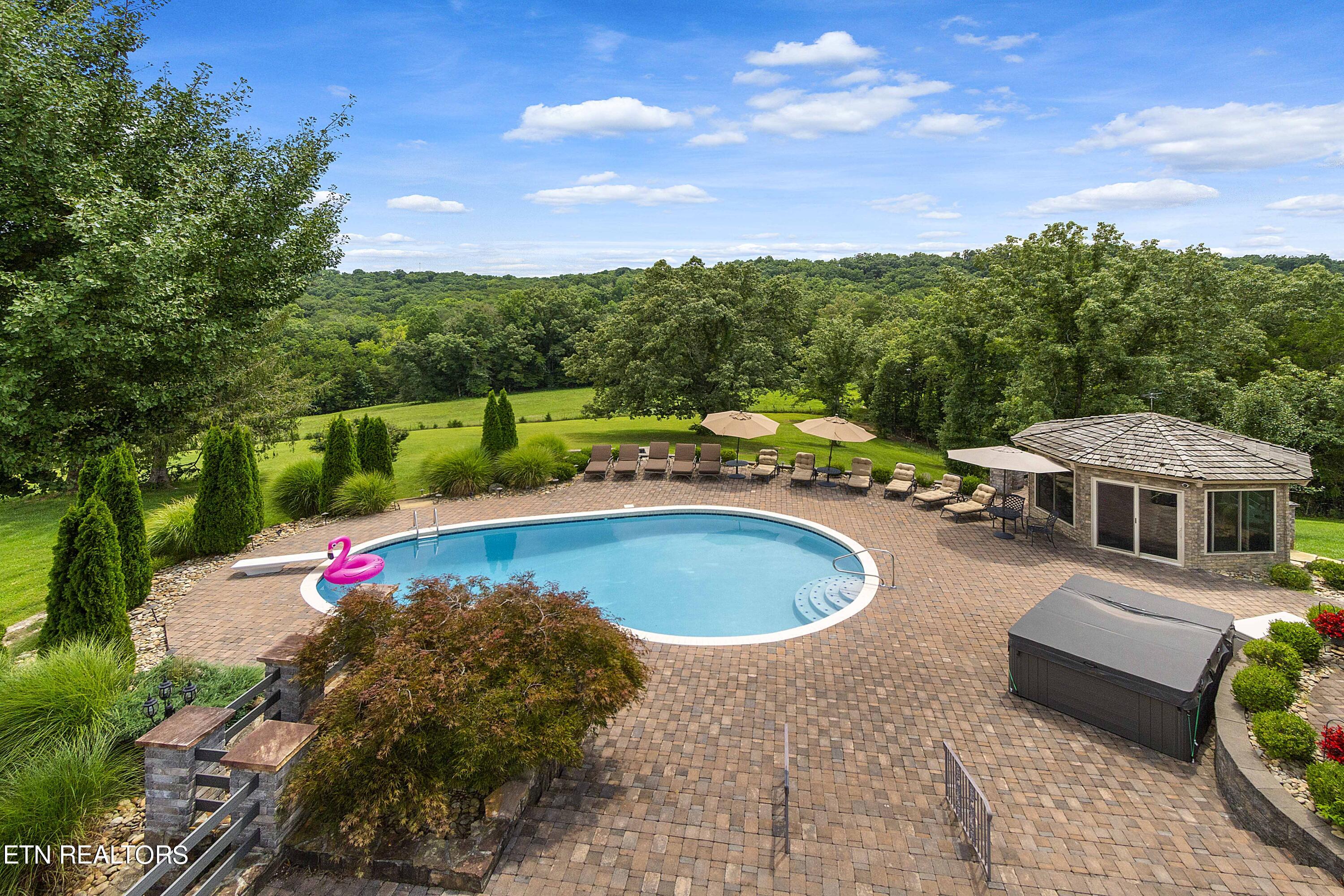 1001 Smith School Rd