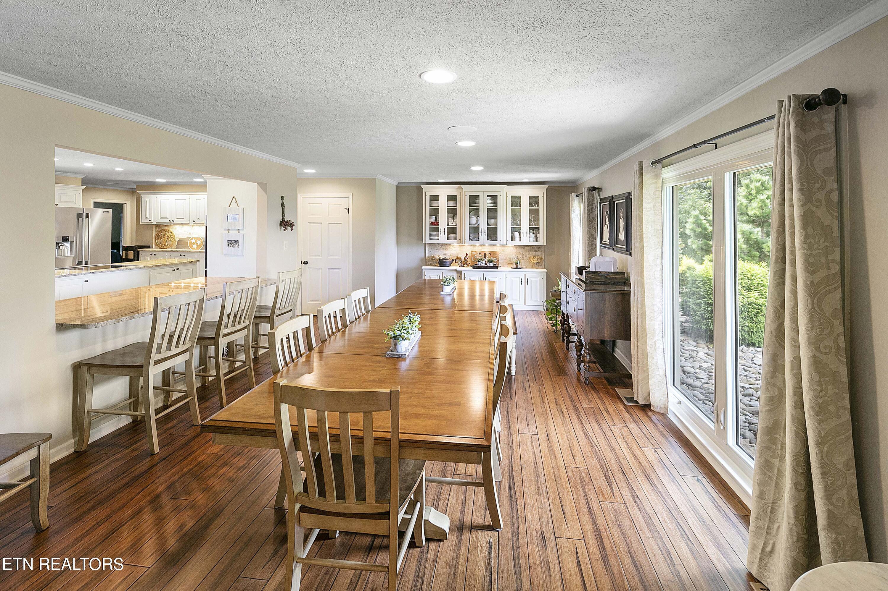 1001 Smith School Rd