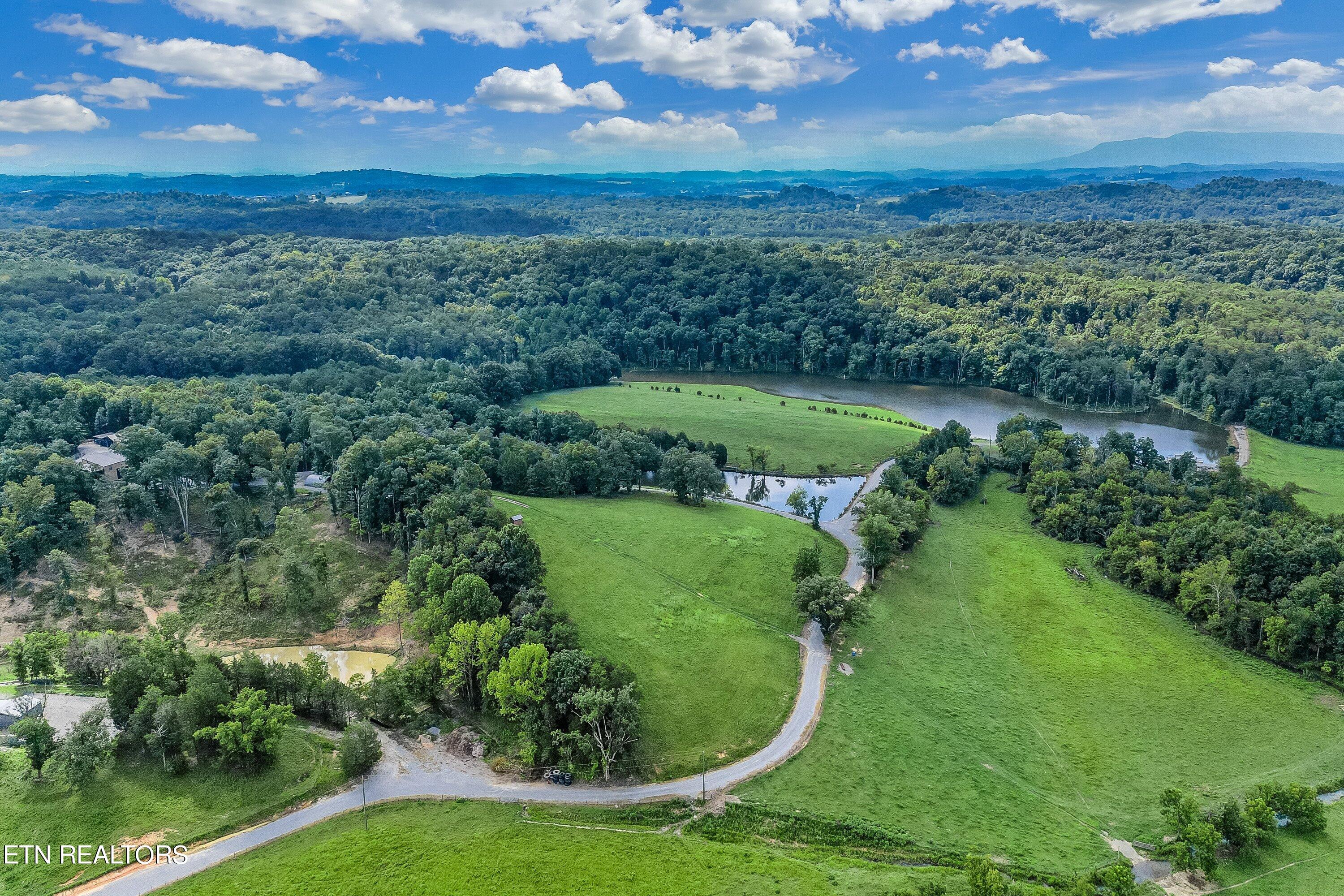 1001 Smith School Rd