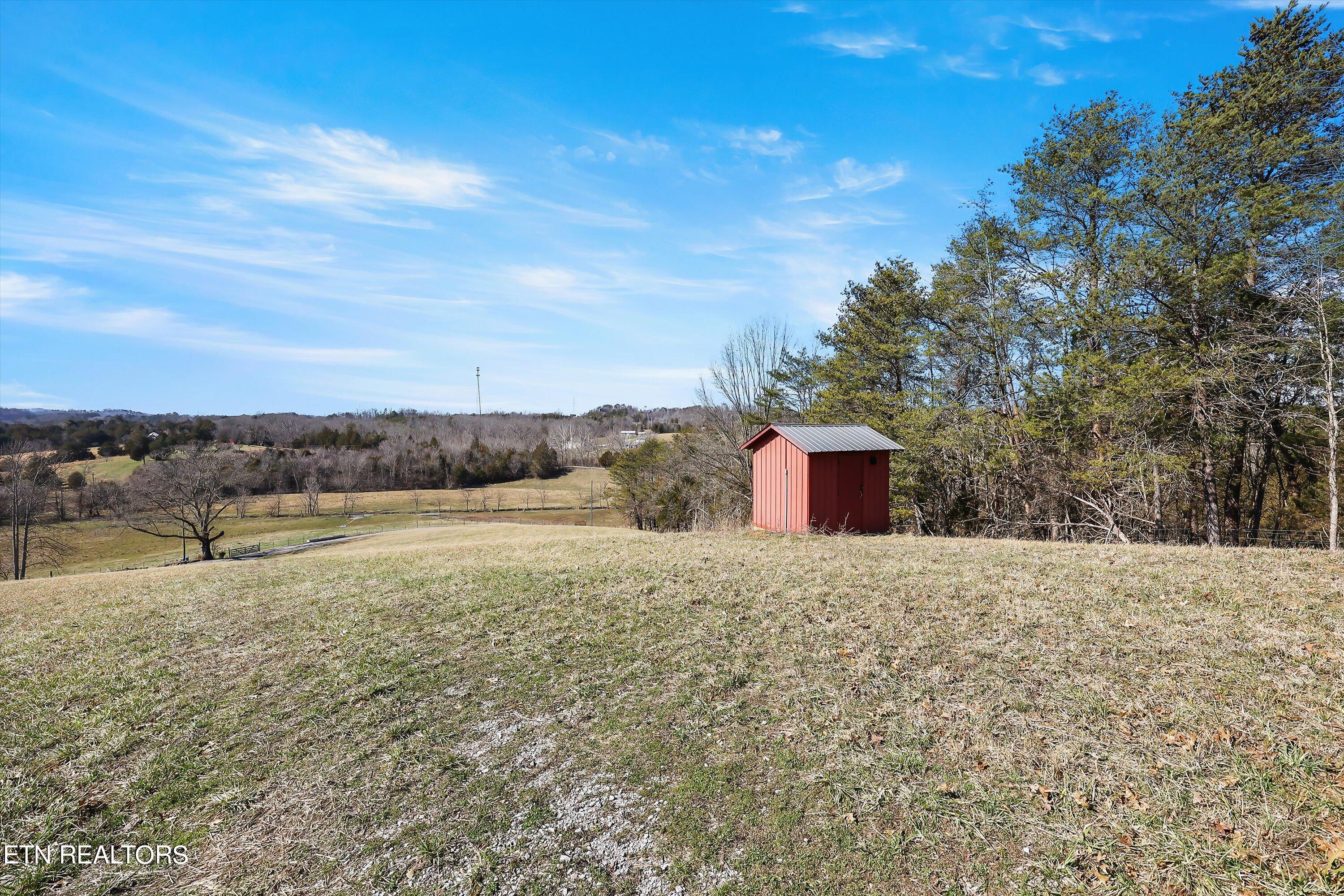 1001 Smith School Rd