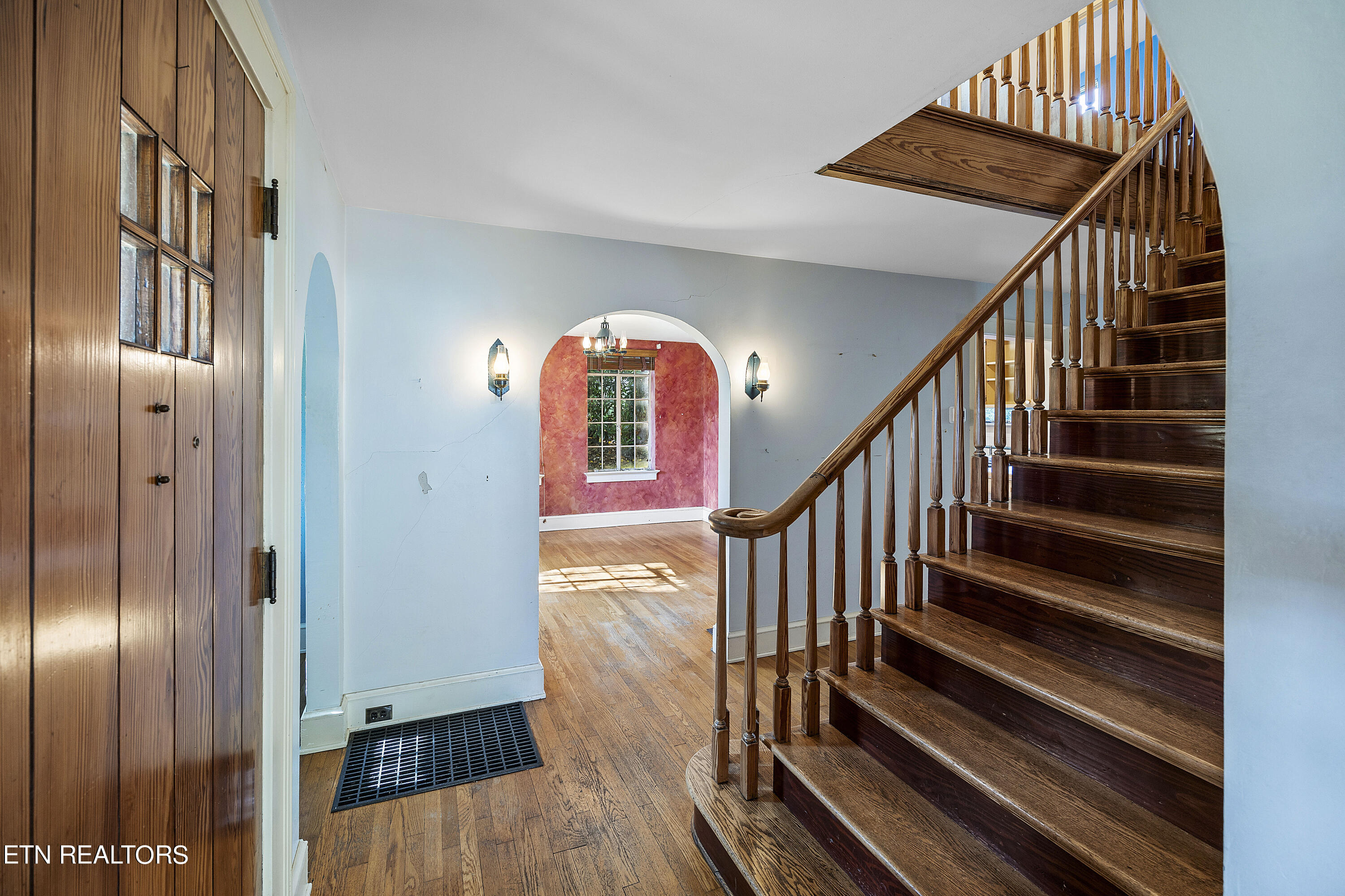 1002 E Nokomis Circle