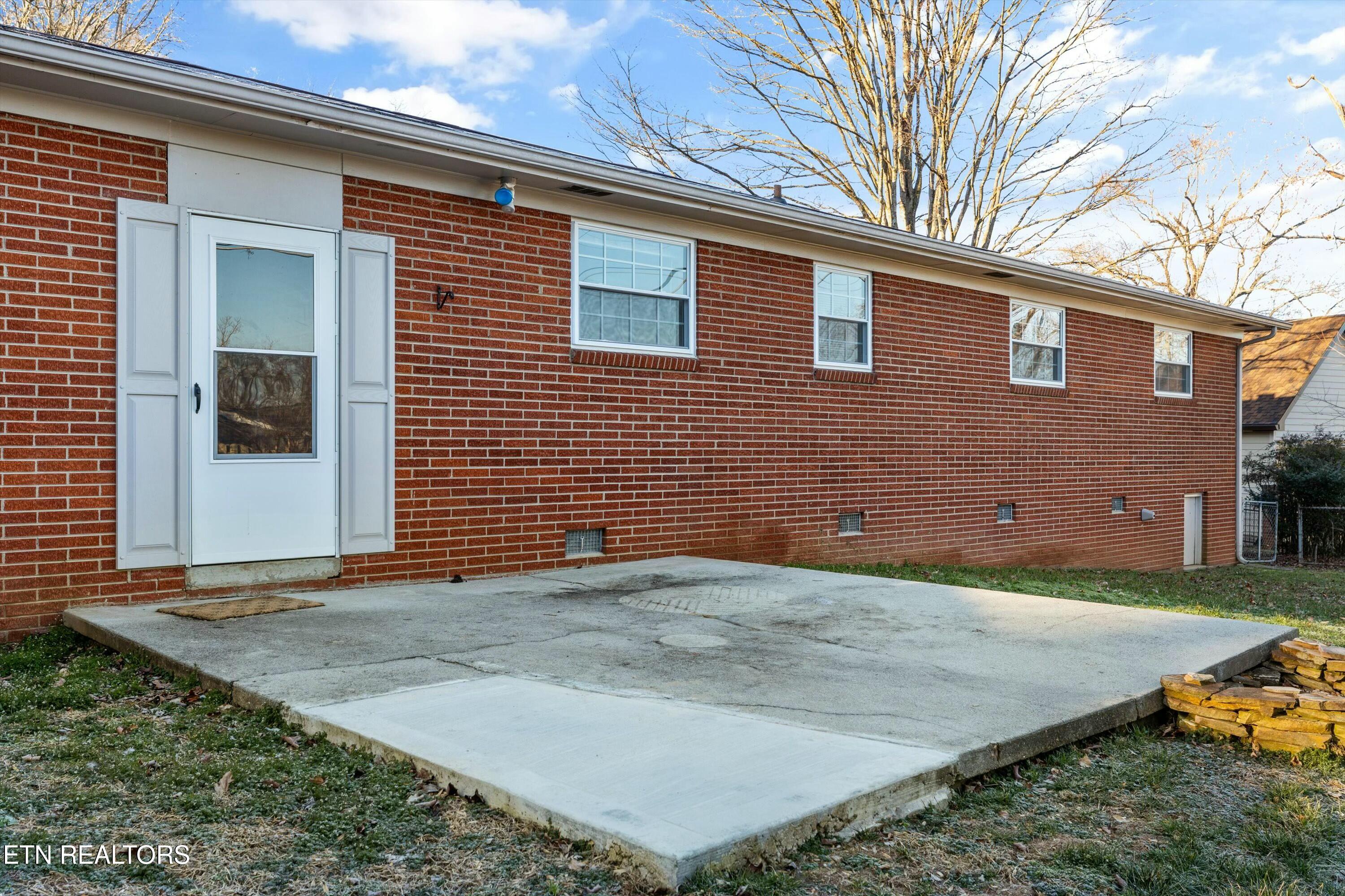 120 Sanwood Rd
