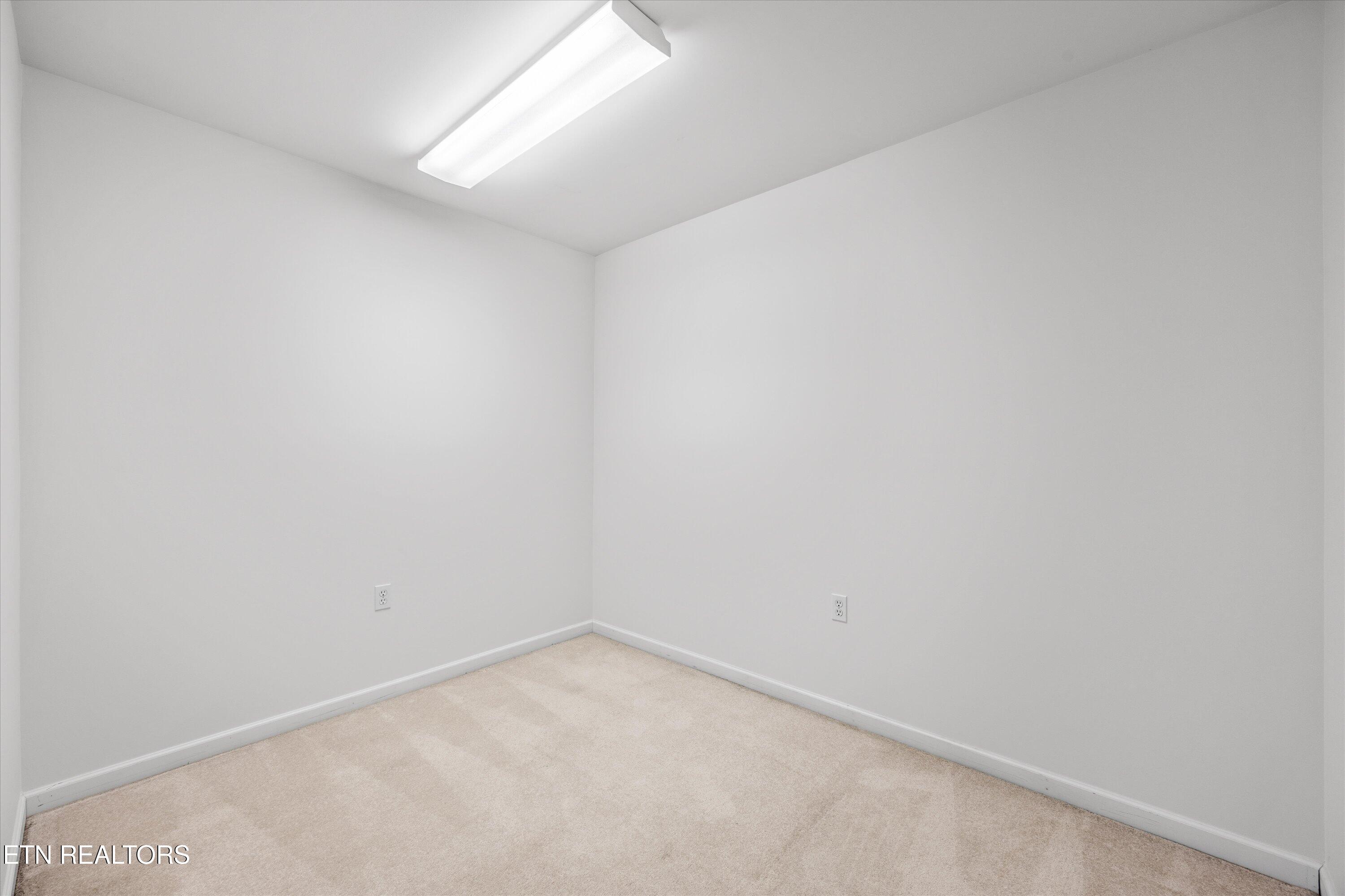 905 Vista Oaks Lane