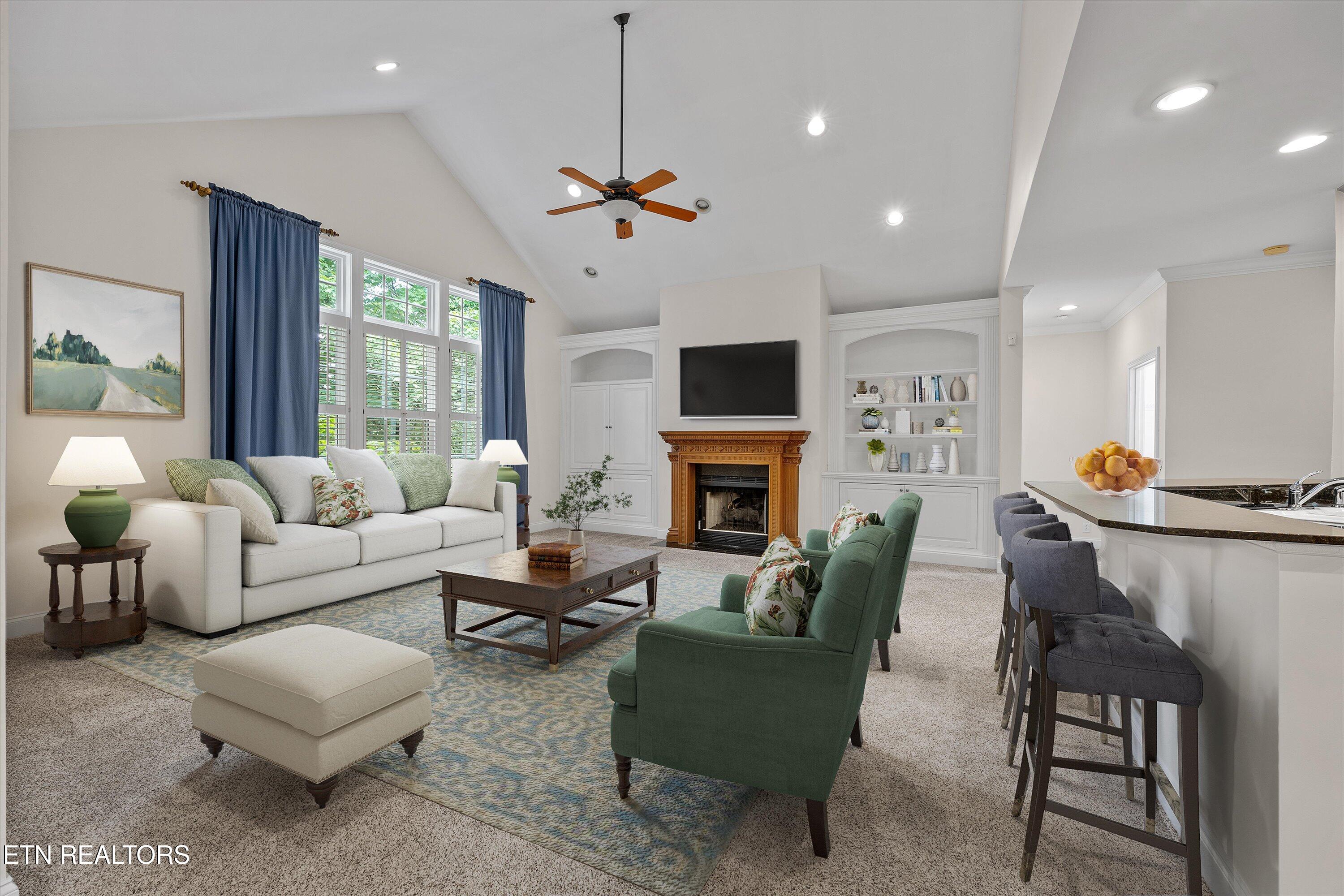 905 Vista Oaks Lane