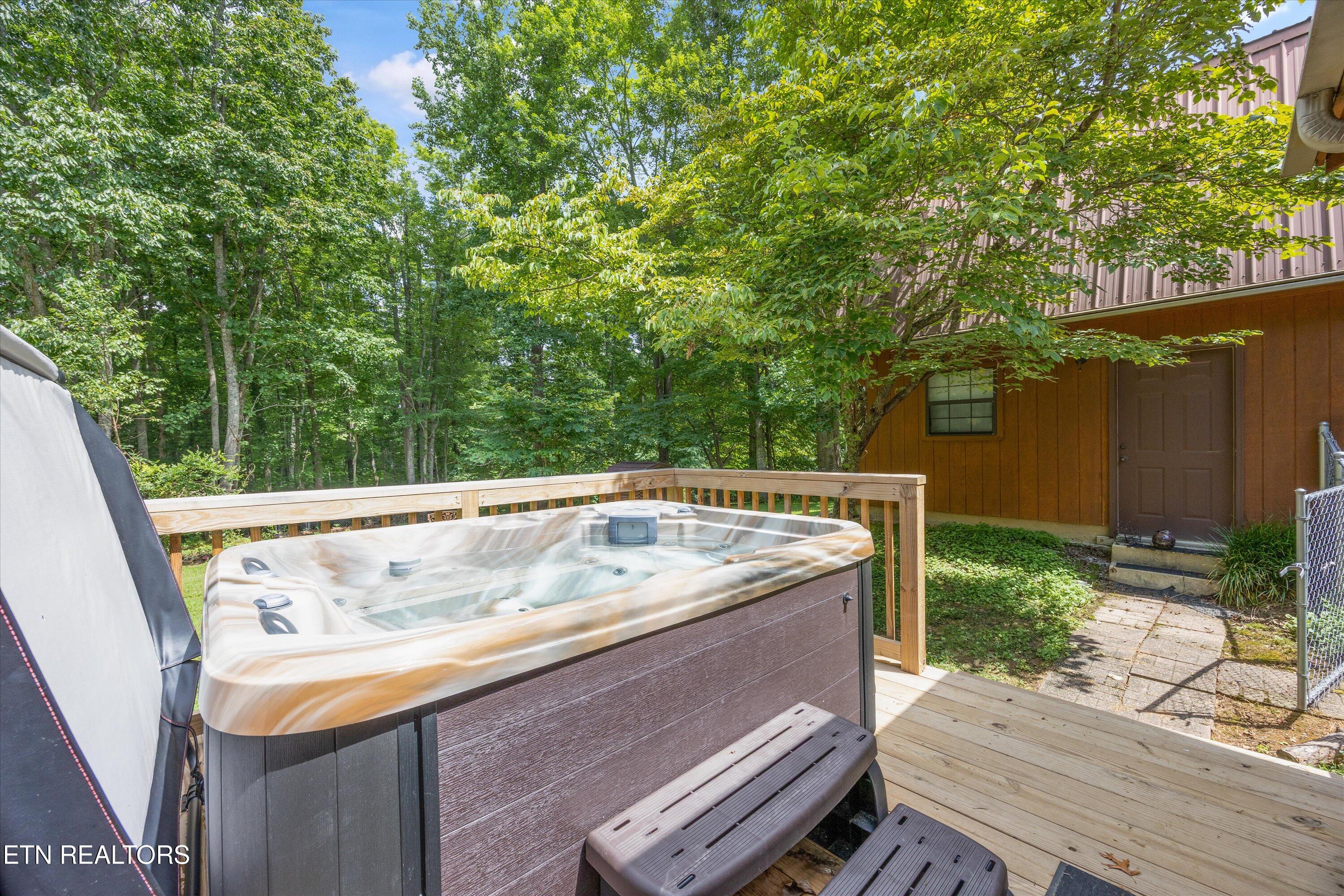2992 Covemont Rd