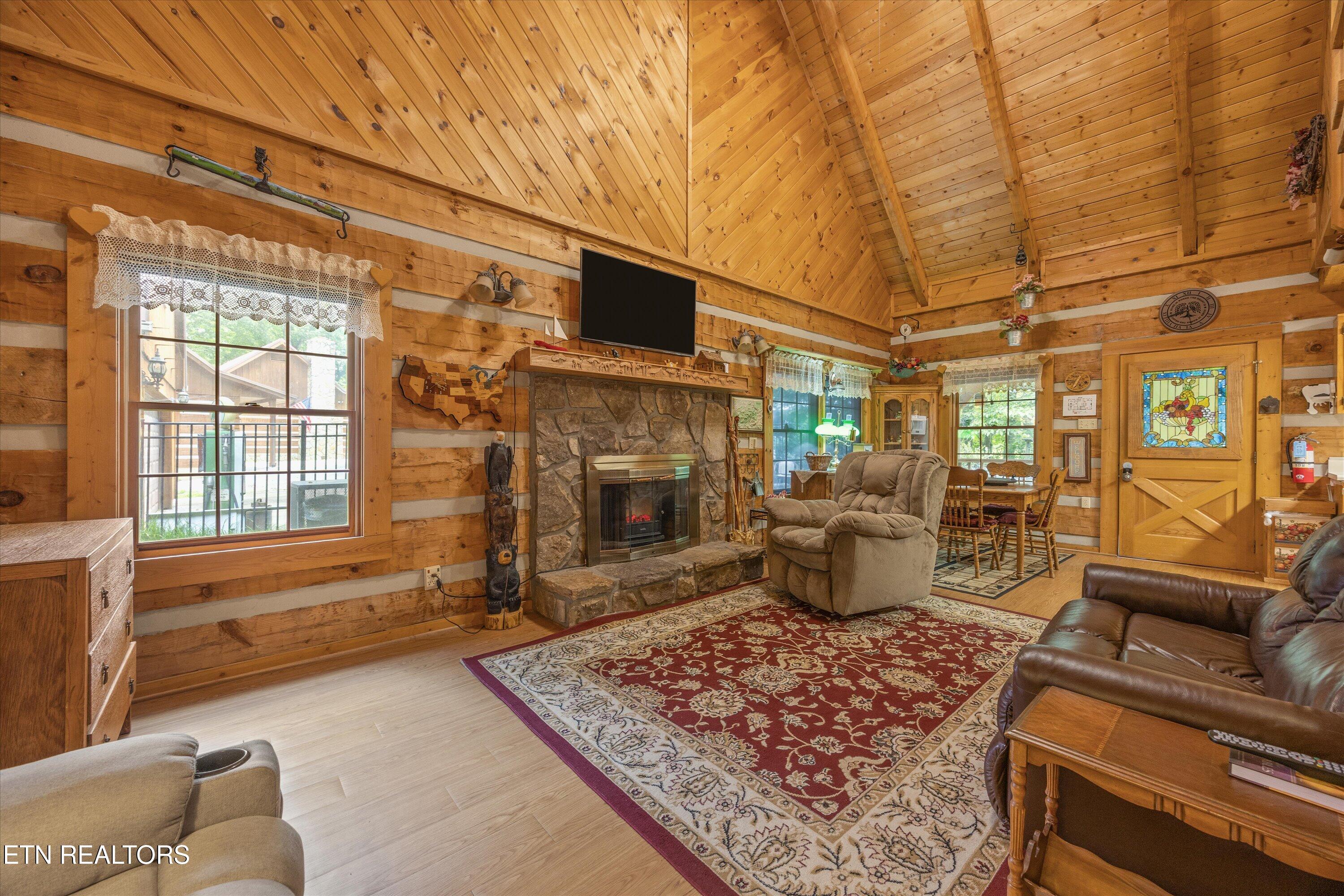 2992 Covemont Rd