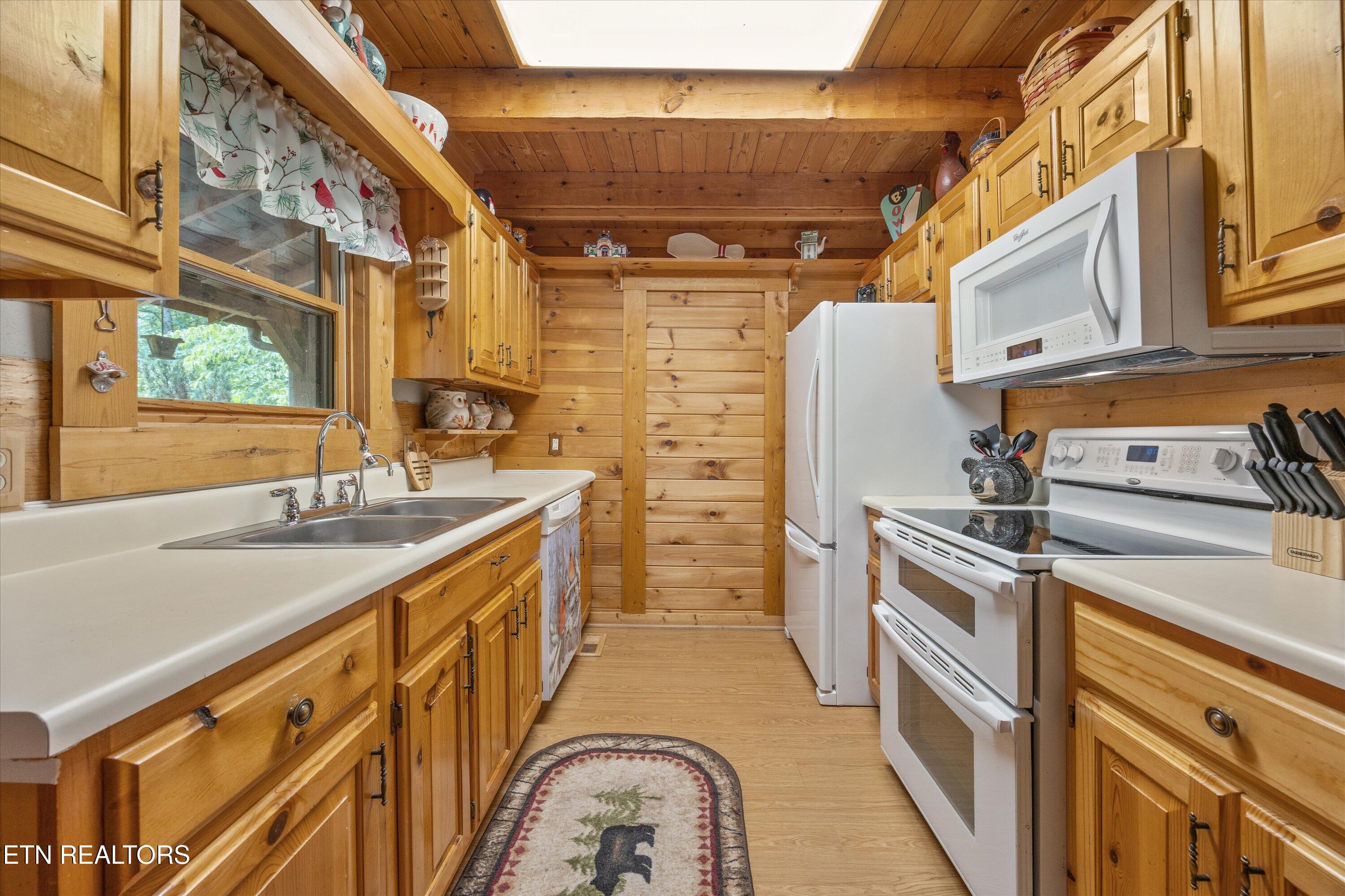 2992 Covemont Rd