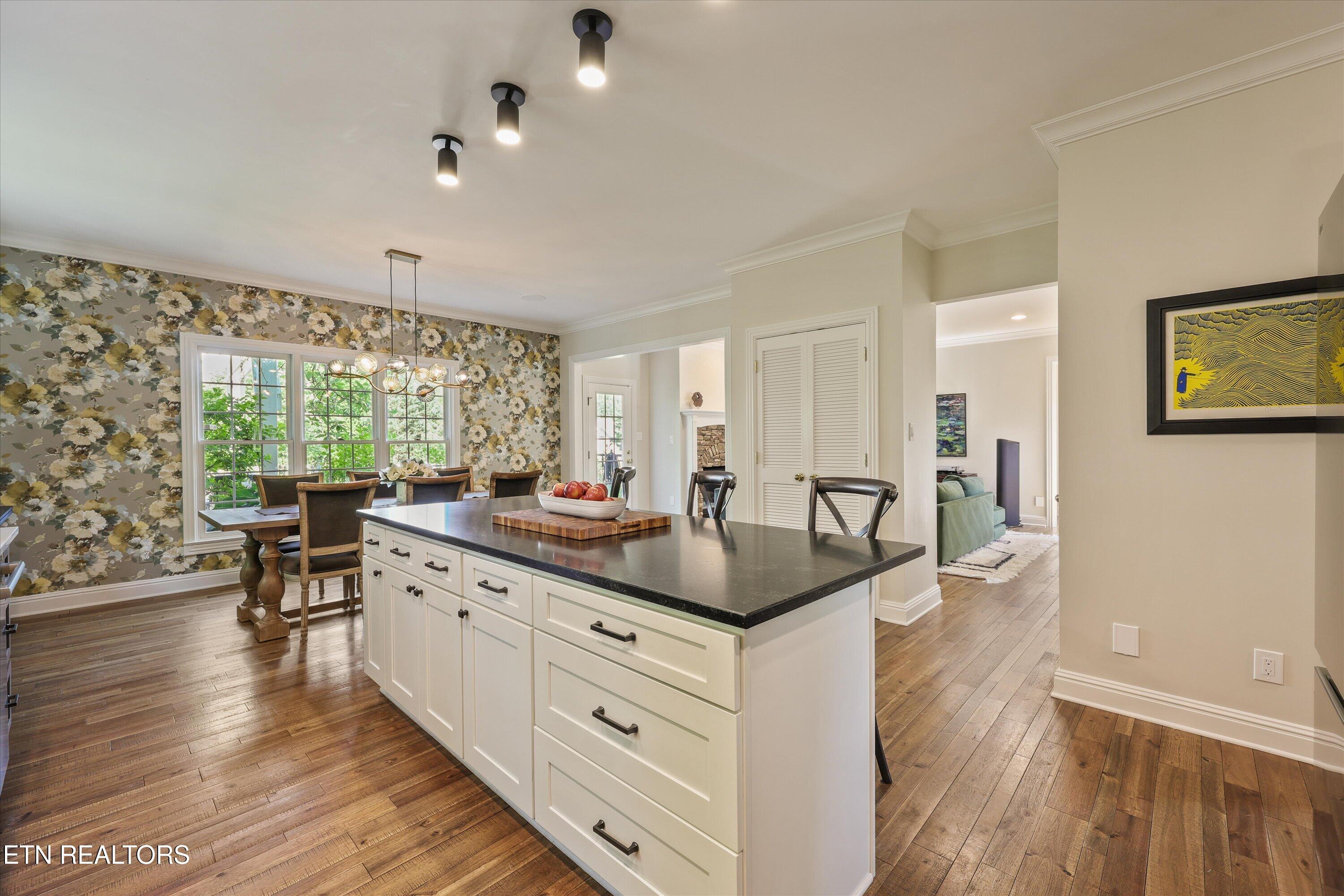 821 Vista Oaks Lane