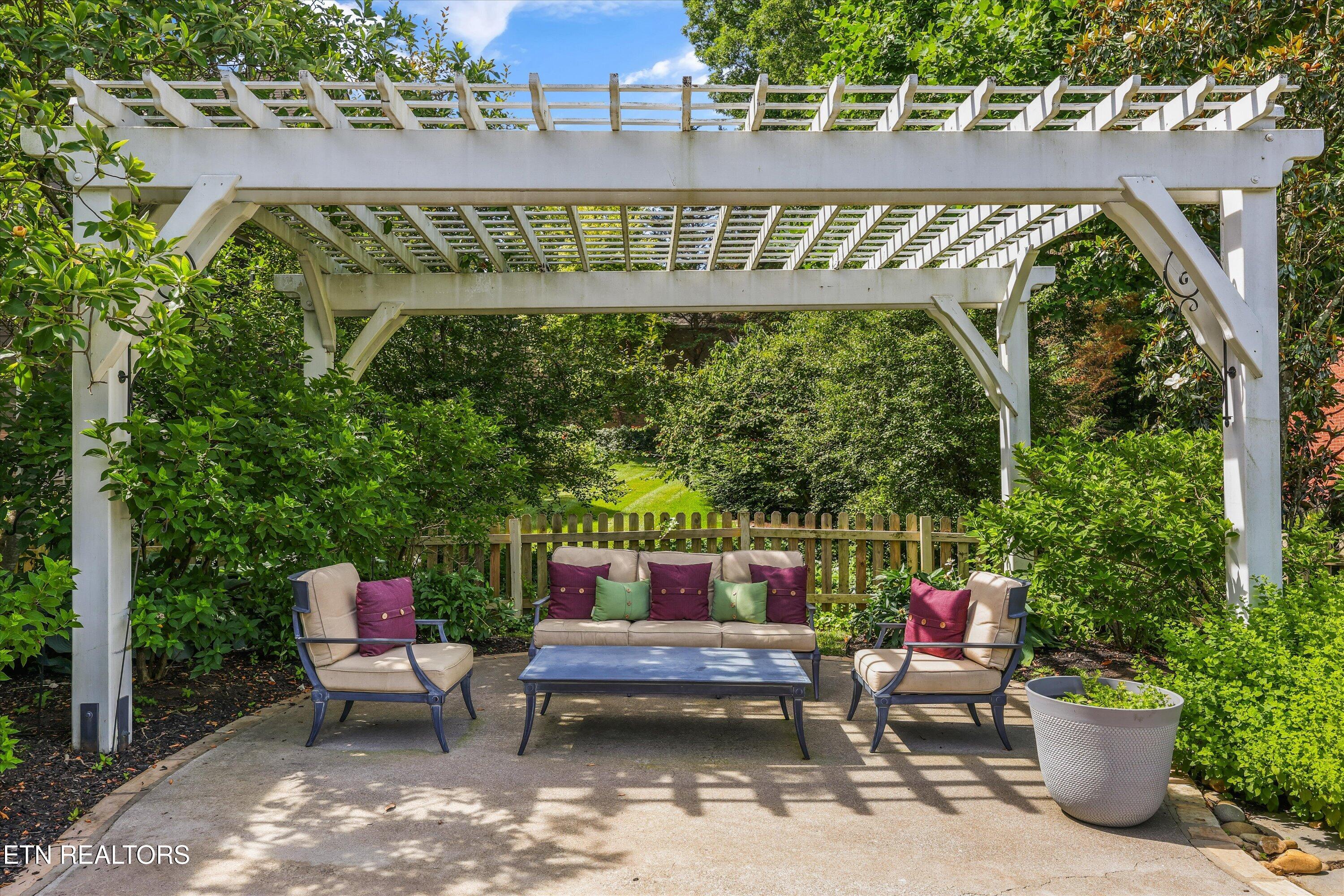 821 Vista Oaks Lane