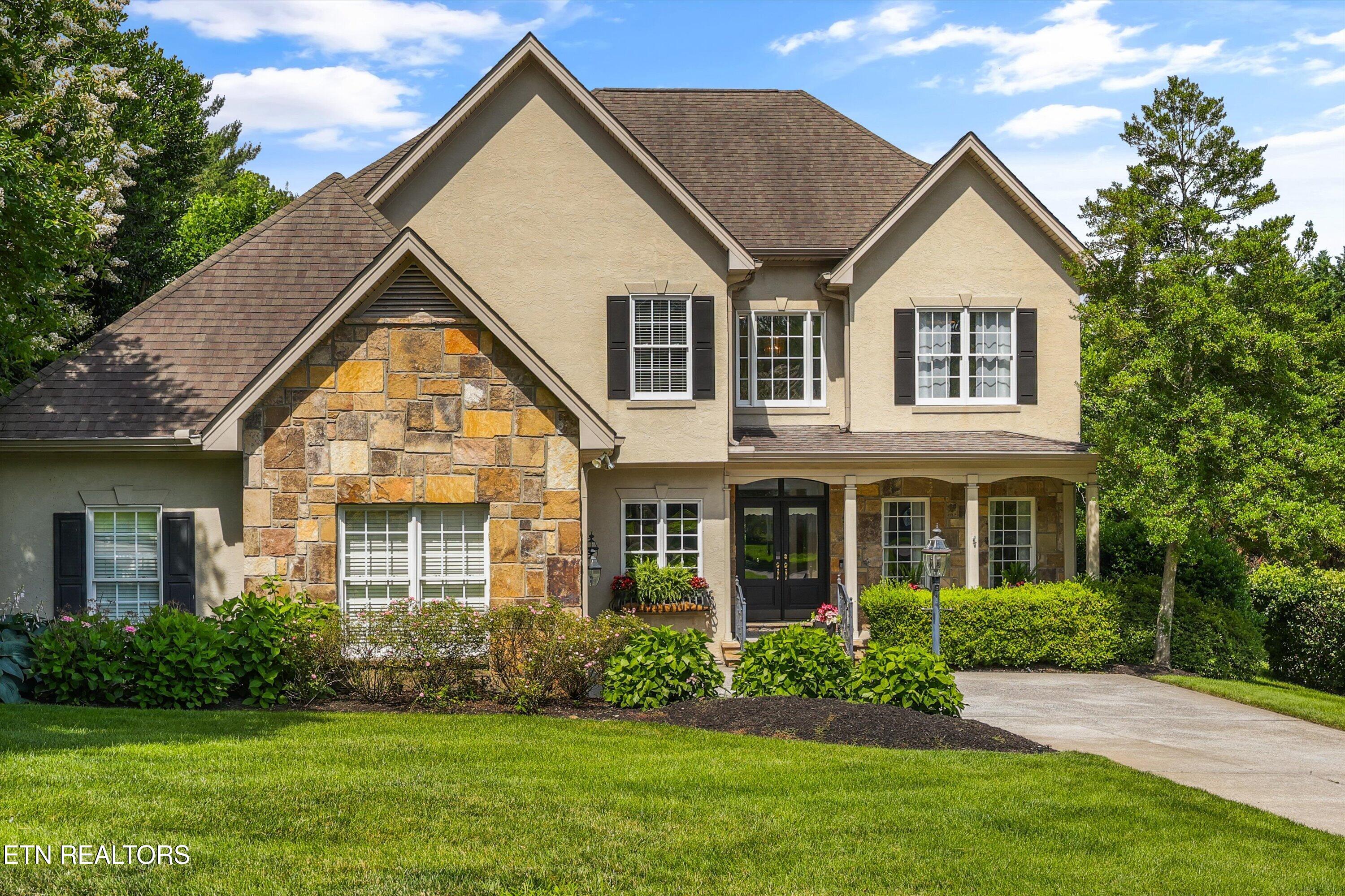 821 Vista Oaks Lane
