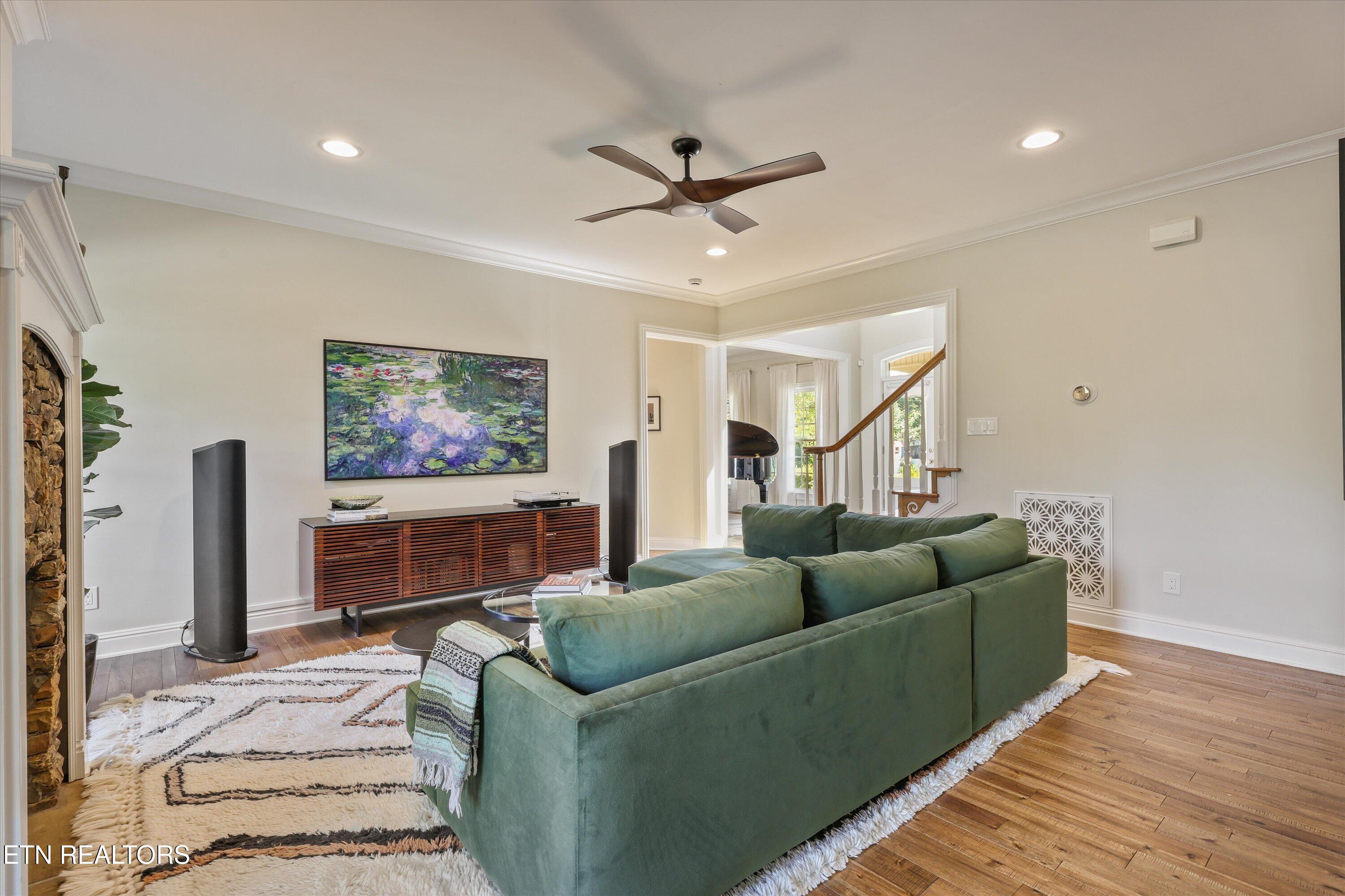 821 Vista Oaks Lane