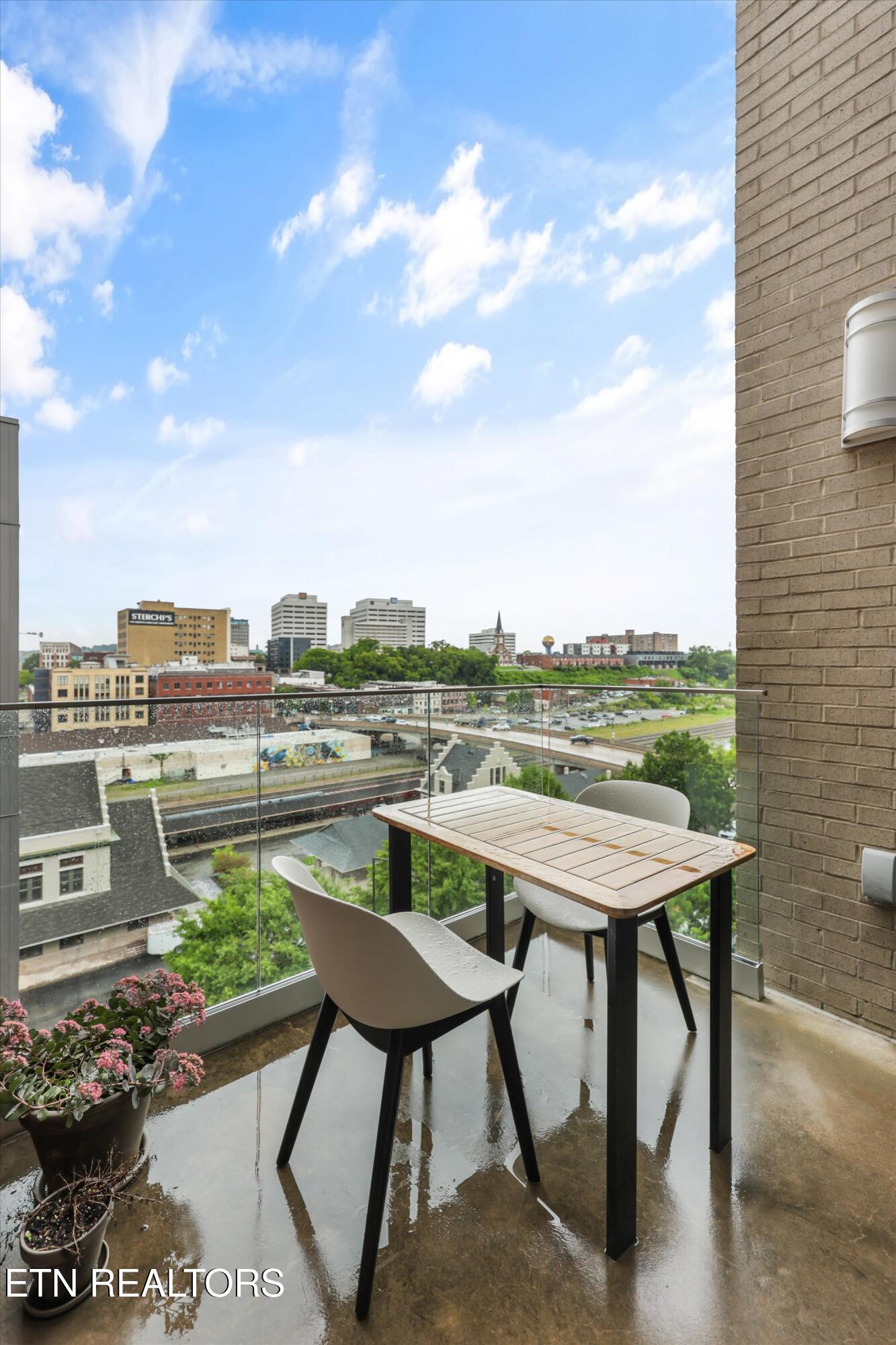 333 W Depot Ave 602