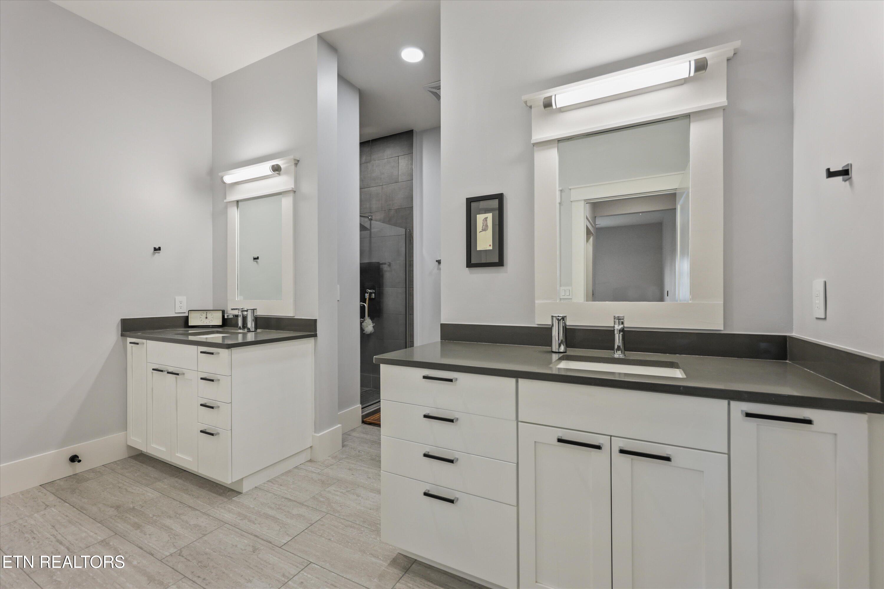 333 W Depot Ave 602