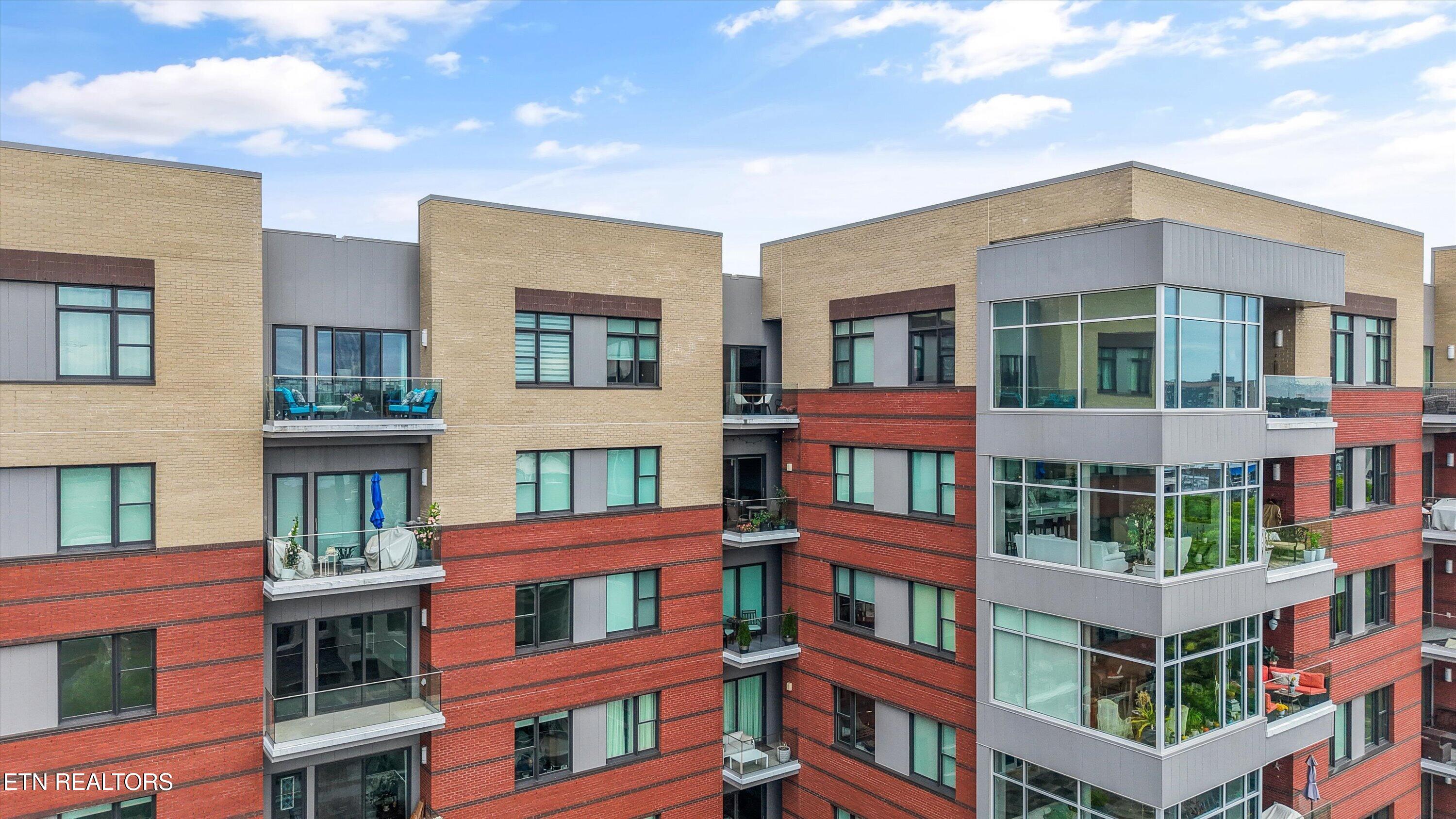 333 W Depot Ave 602