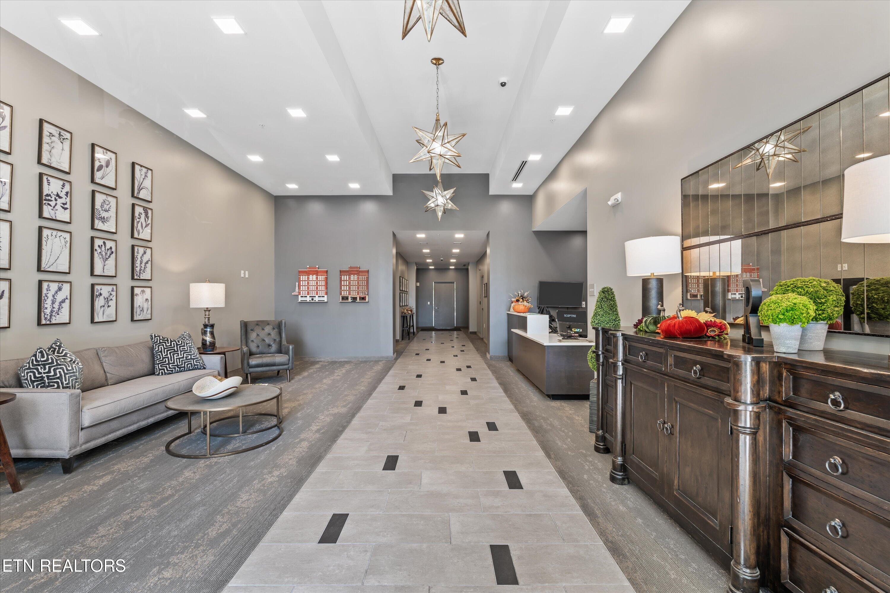 333 W Depot Ave 602