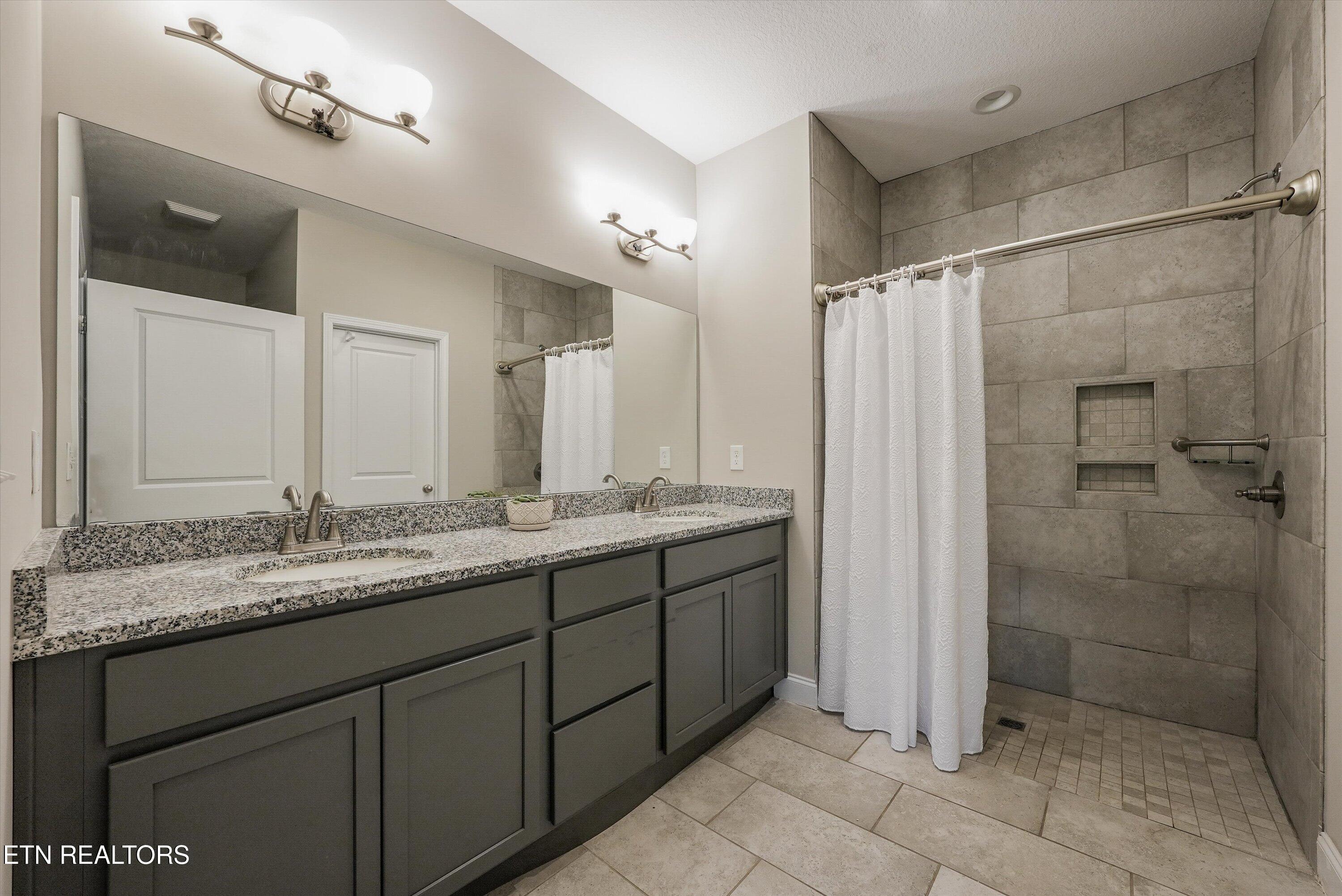 8537 Creek Valley Lane