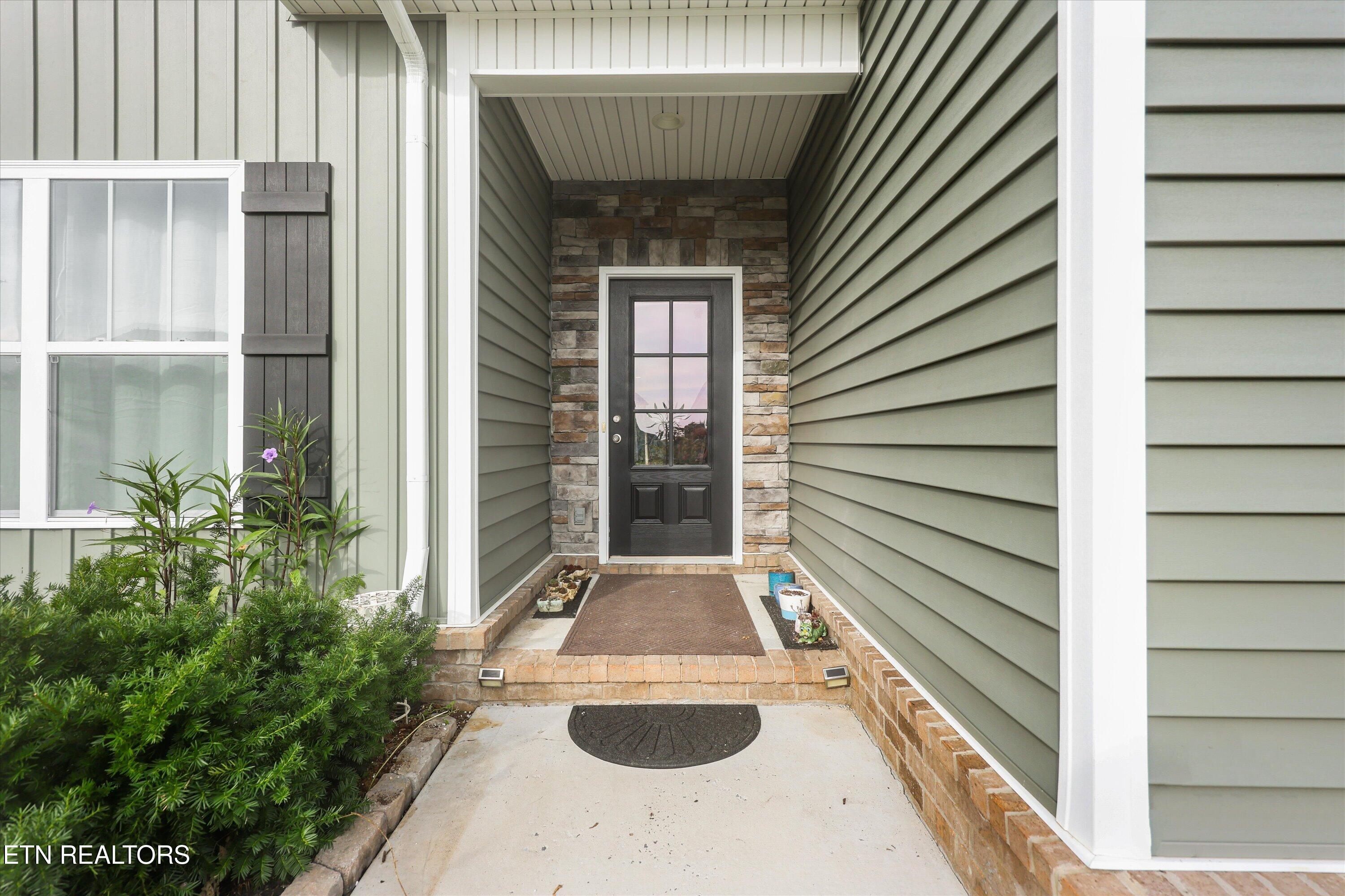 8537 Creek Valley Lane