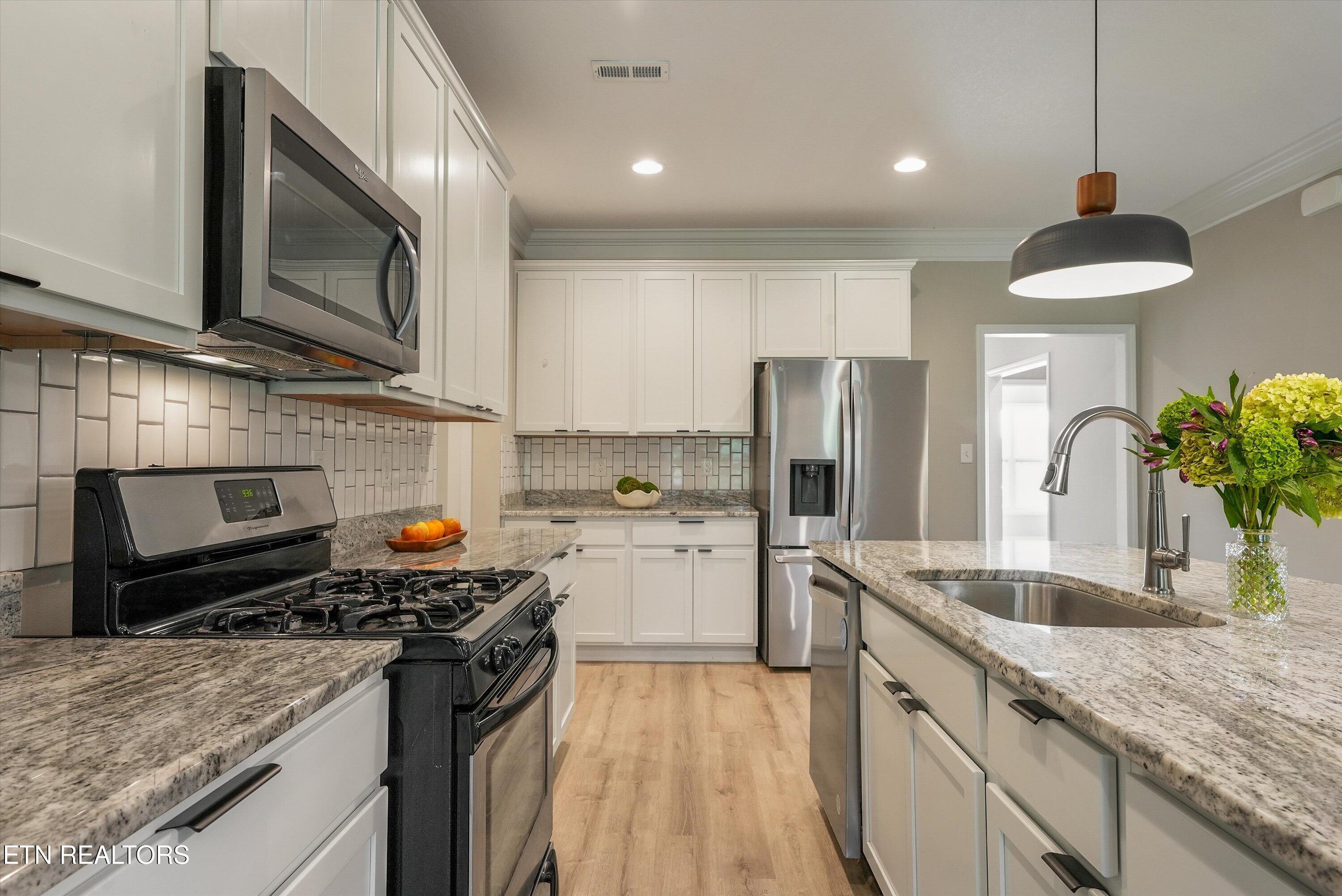 8537 Creek Valley Lane