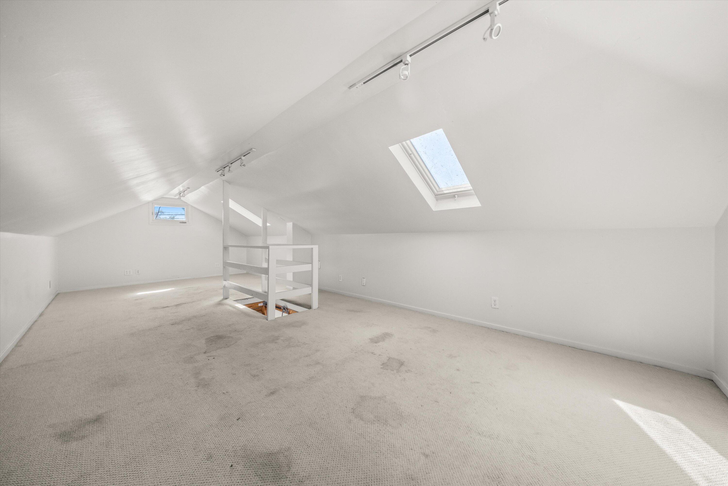 302 N Soledad Street