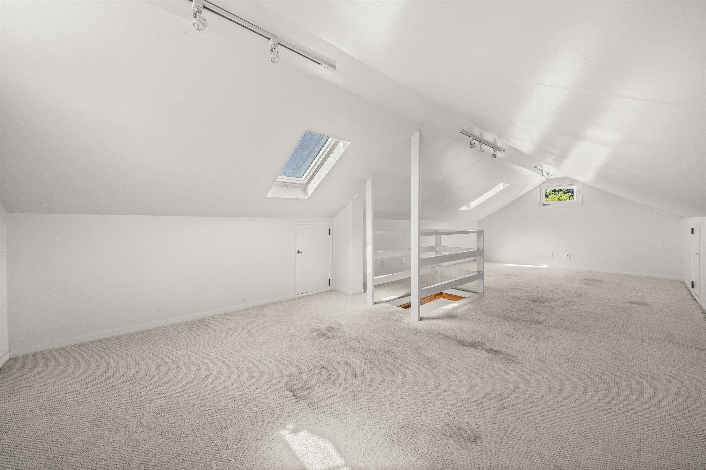 302 N Soledad Street