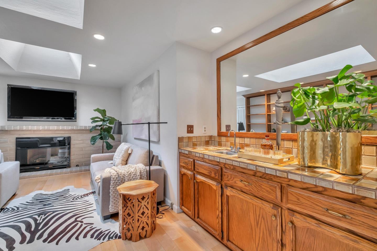213 Wixon AVE