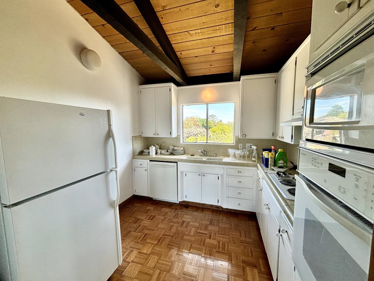 106 Toledo DR