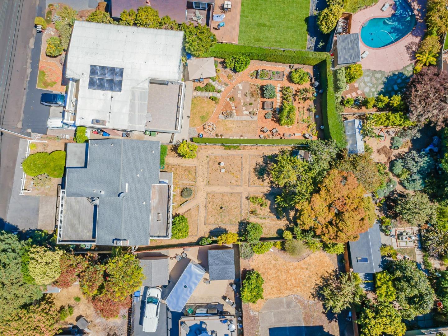 106 Toledo DR
